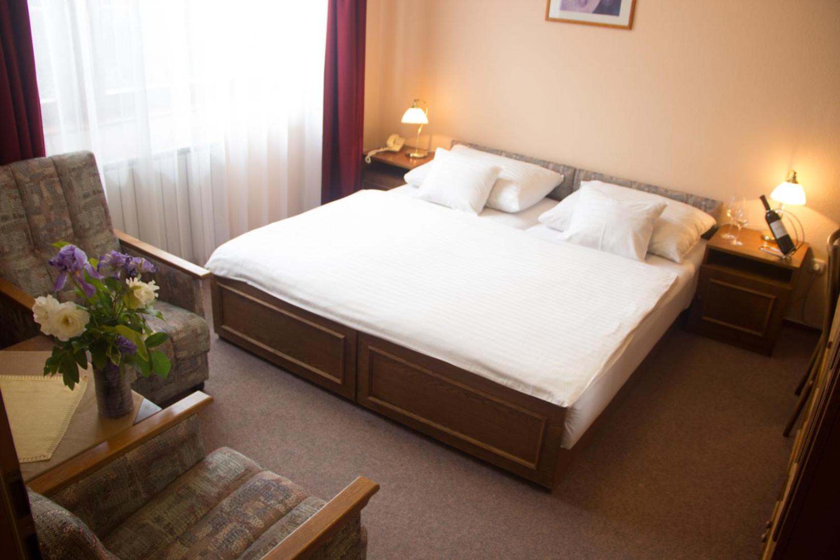 Double Room - Photo 1