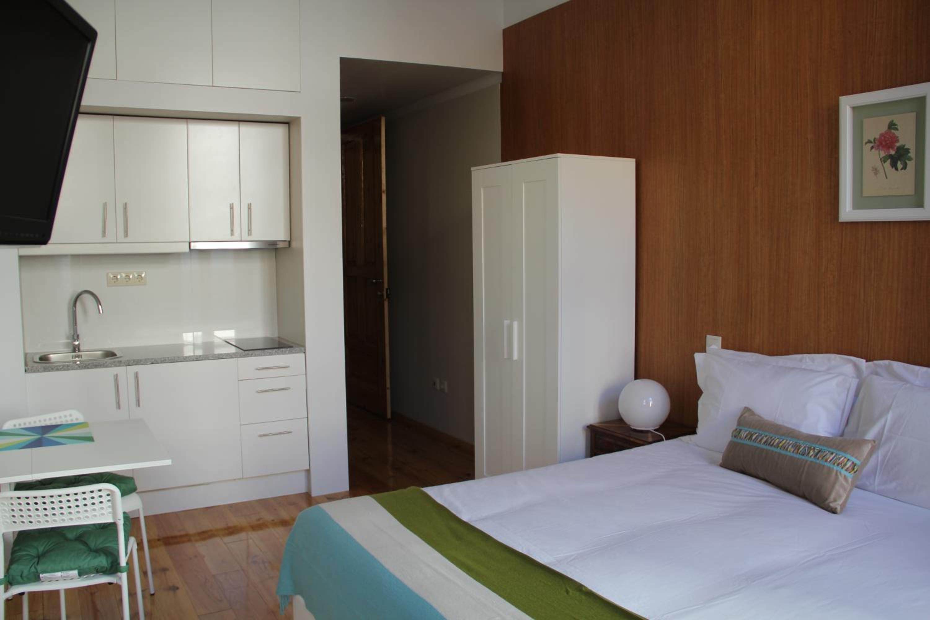 Studio (2 Adults) - Photo 6