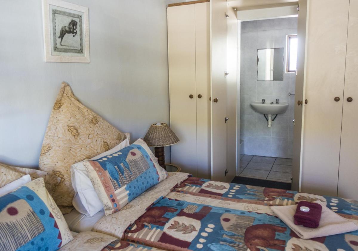 Standard Twin Room photo 1