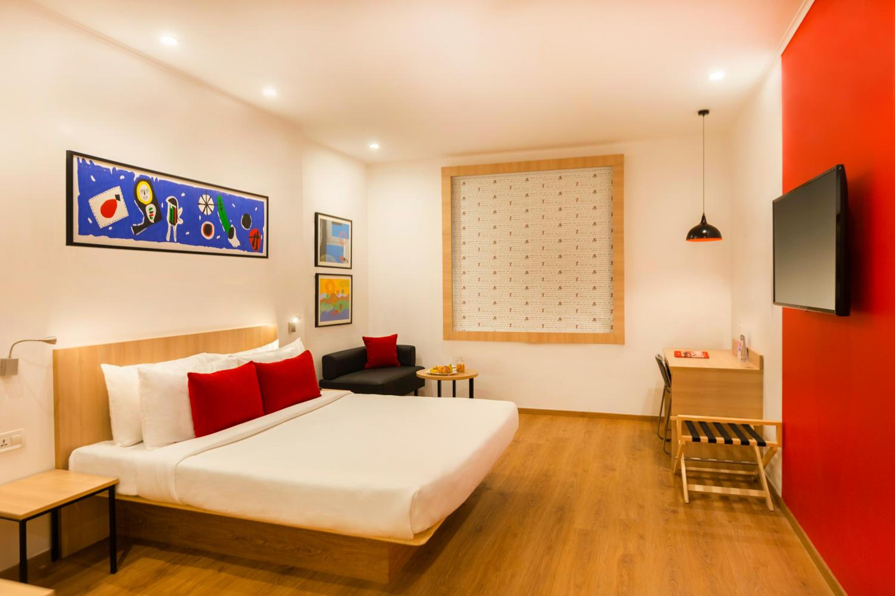 Executive Double Room (for Half Board Plan : Guaranteed Early check-in & Late check-out and 10% Off on Laundry service for upto 4 clothing item/s)