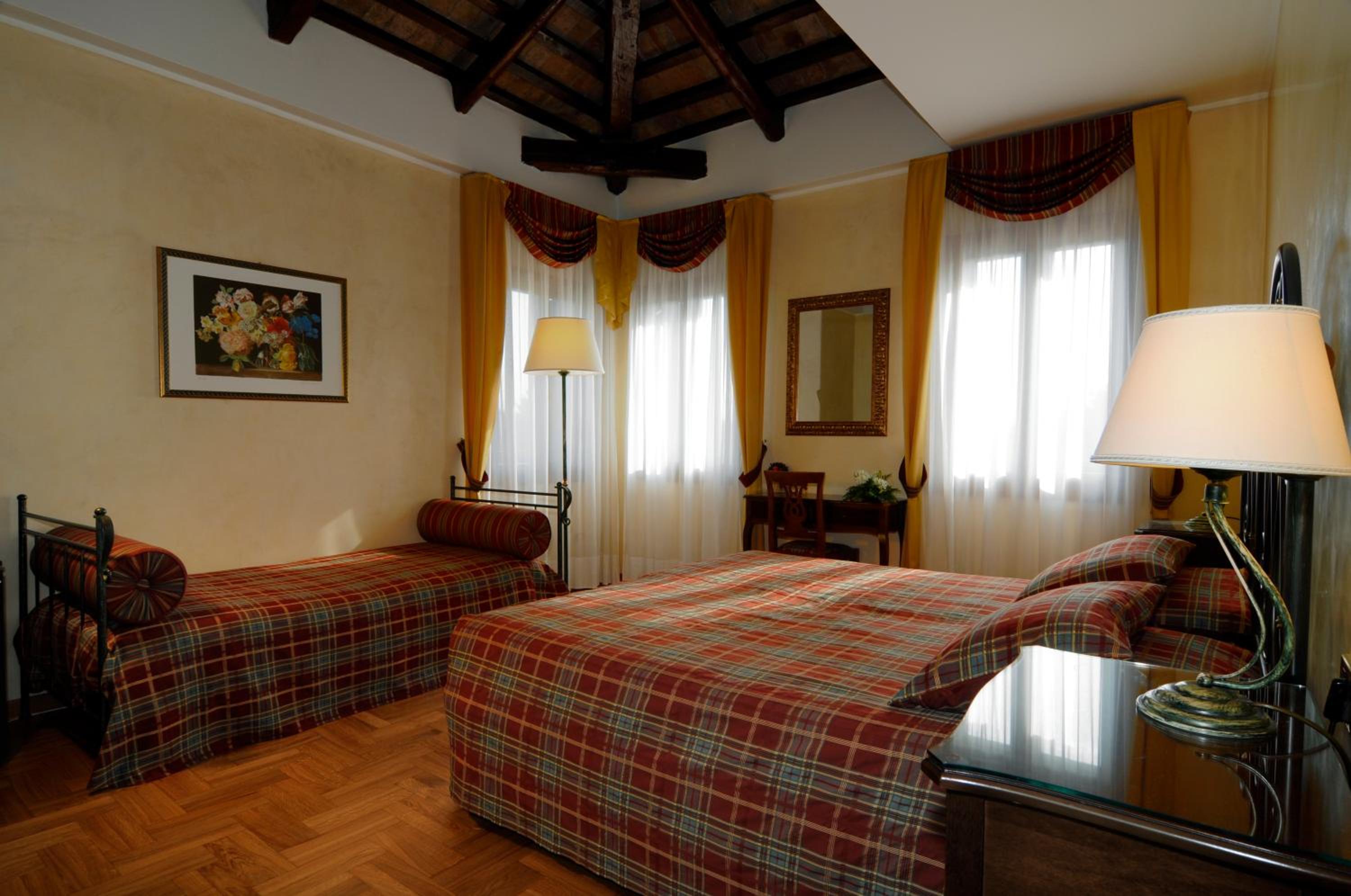 Single Room photo 1