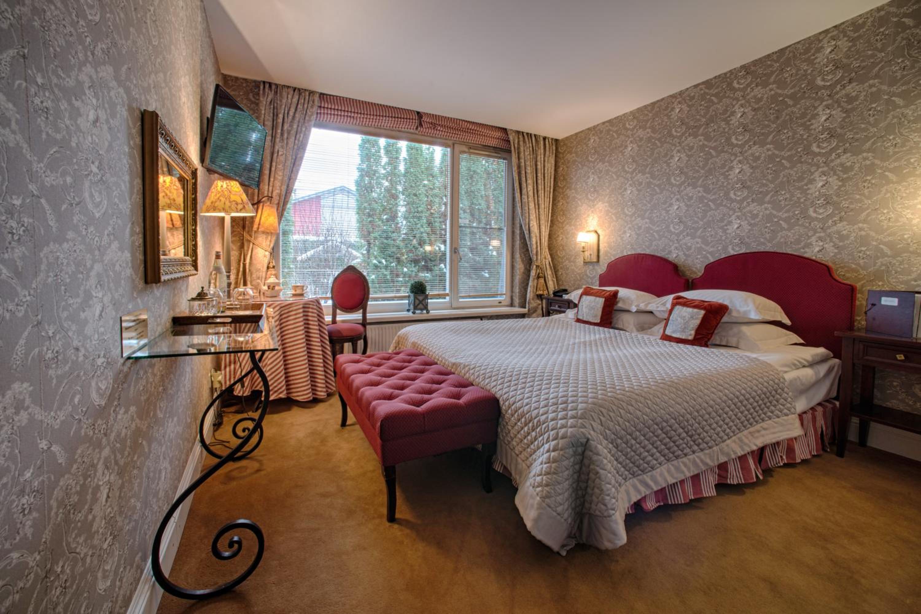 Double or Twin Room - Photo 3