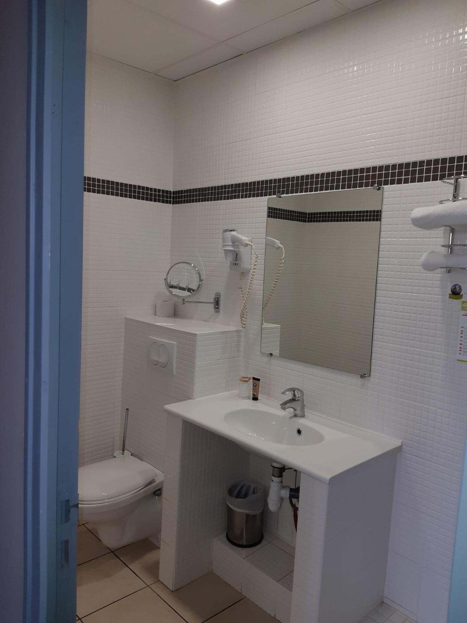 Double Room with Private Access photo 2