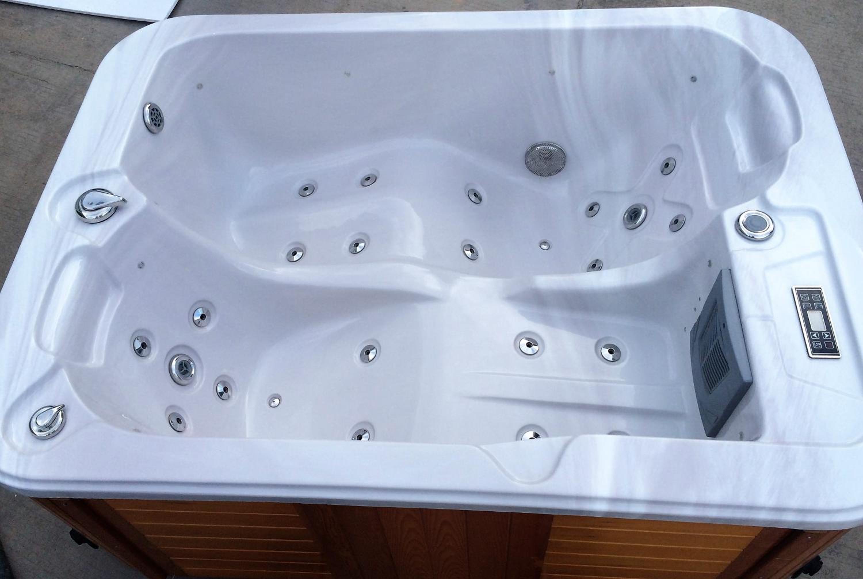 Suite with Hot Tub