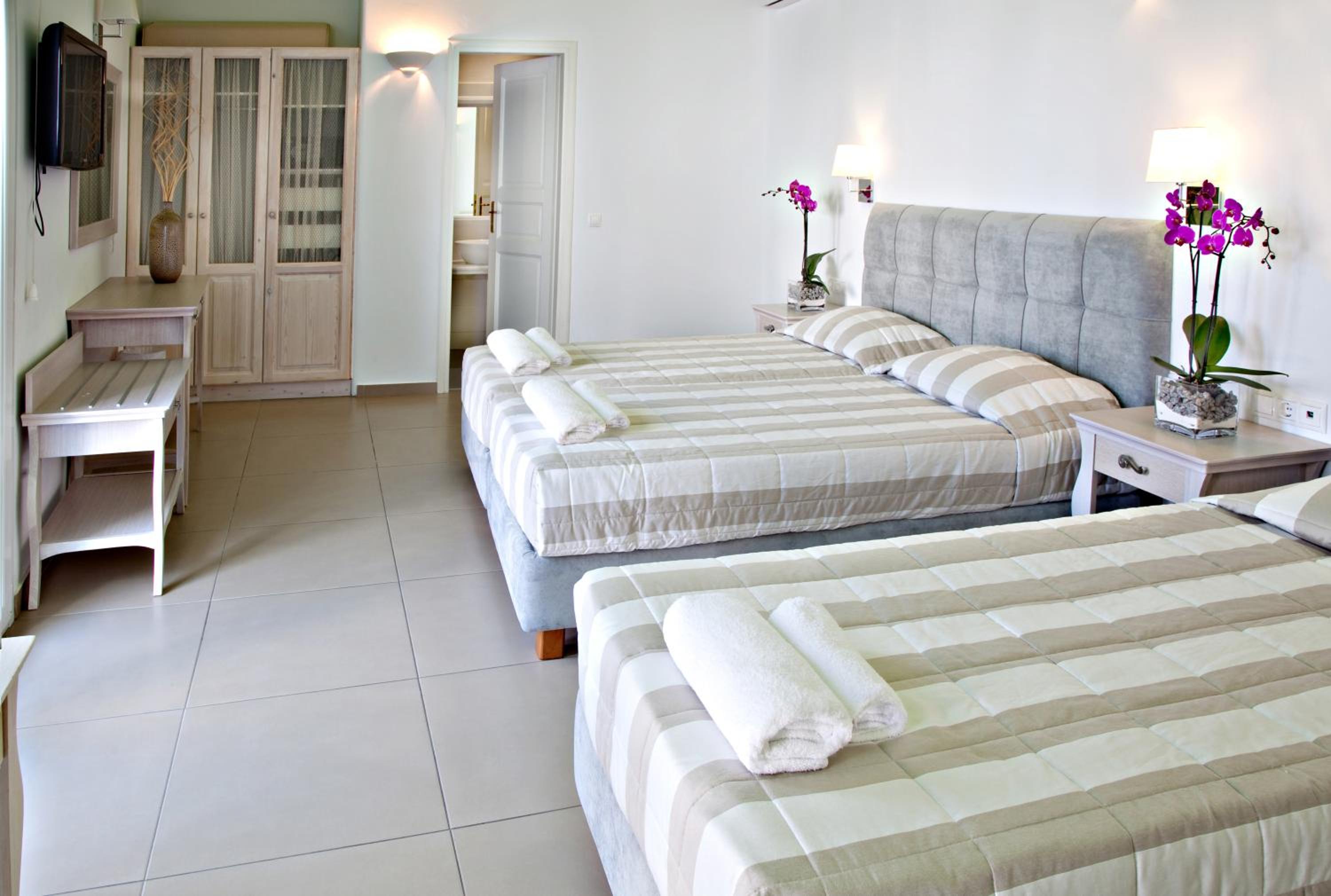 Standard Quadruple Room photo 3