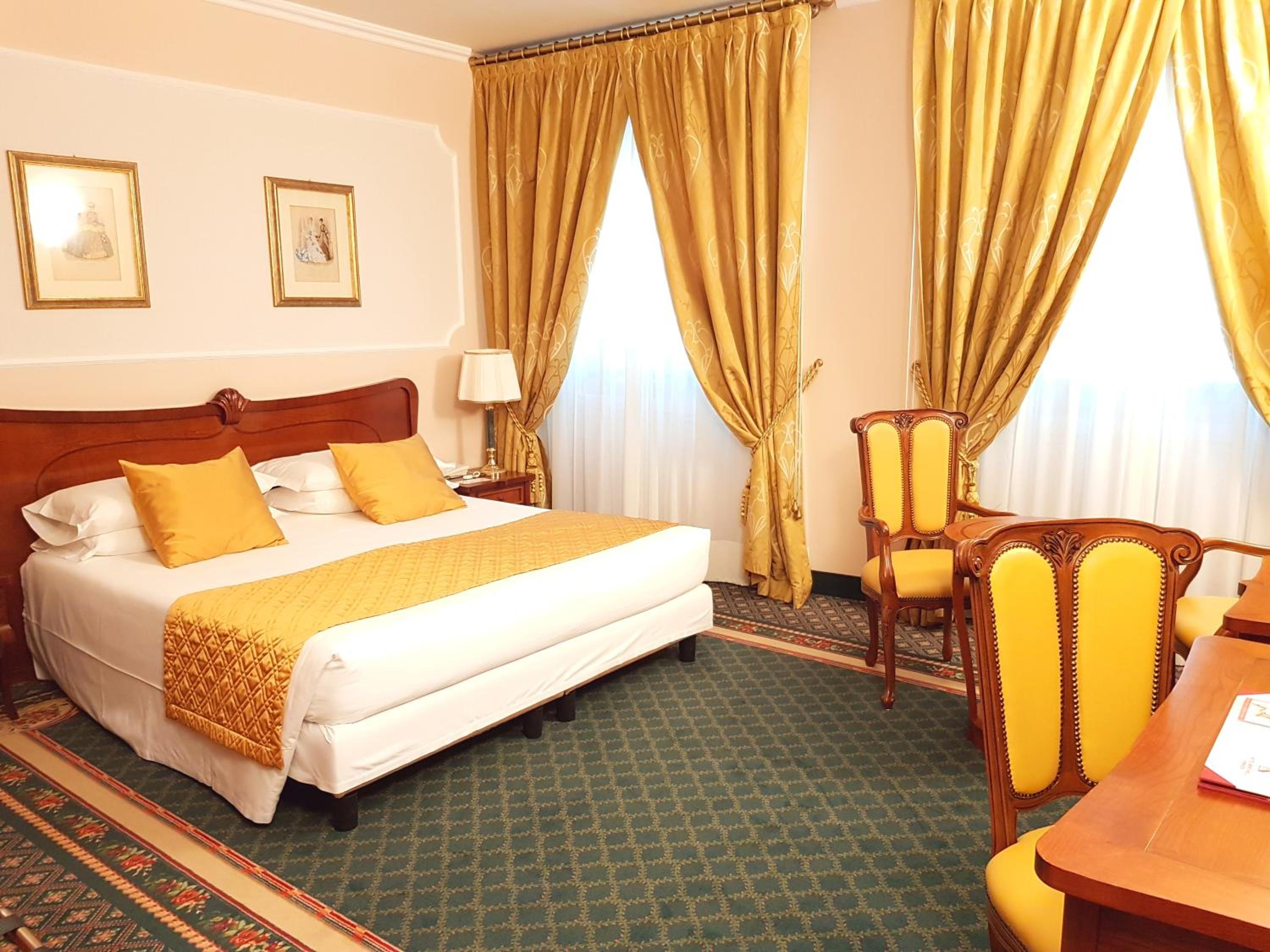 Deluxe Double or Twin Room with River View - Photo 3