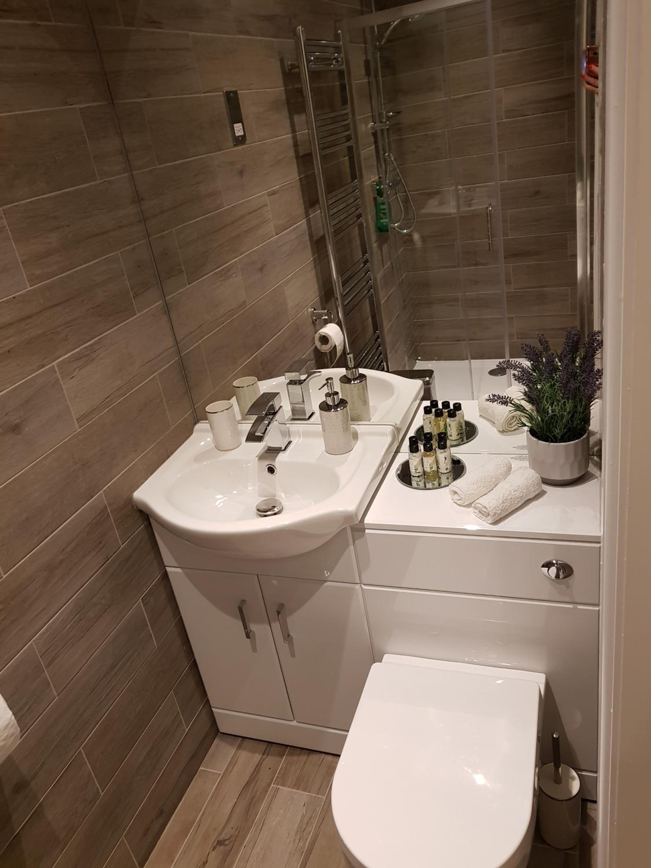 One-Bedroom Apartment - Photo 17