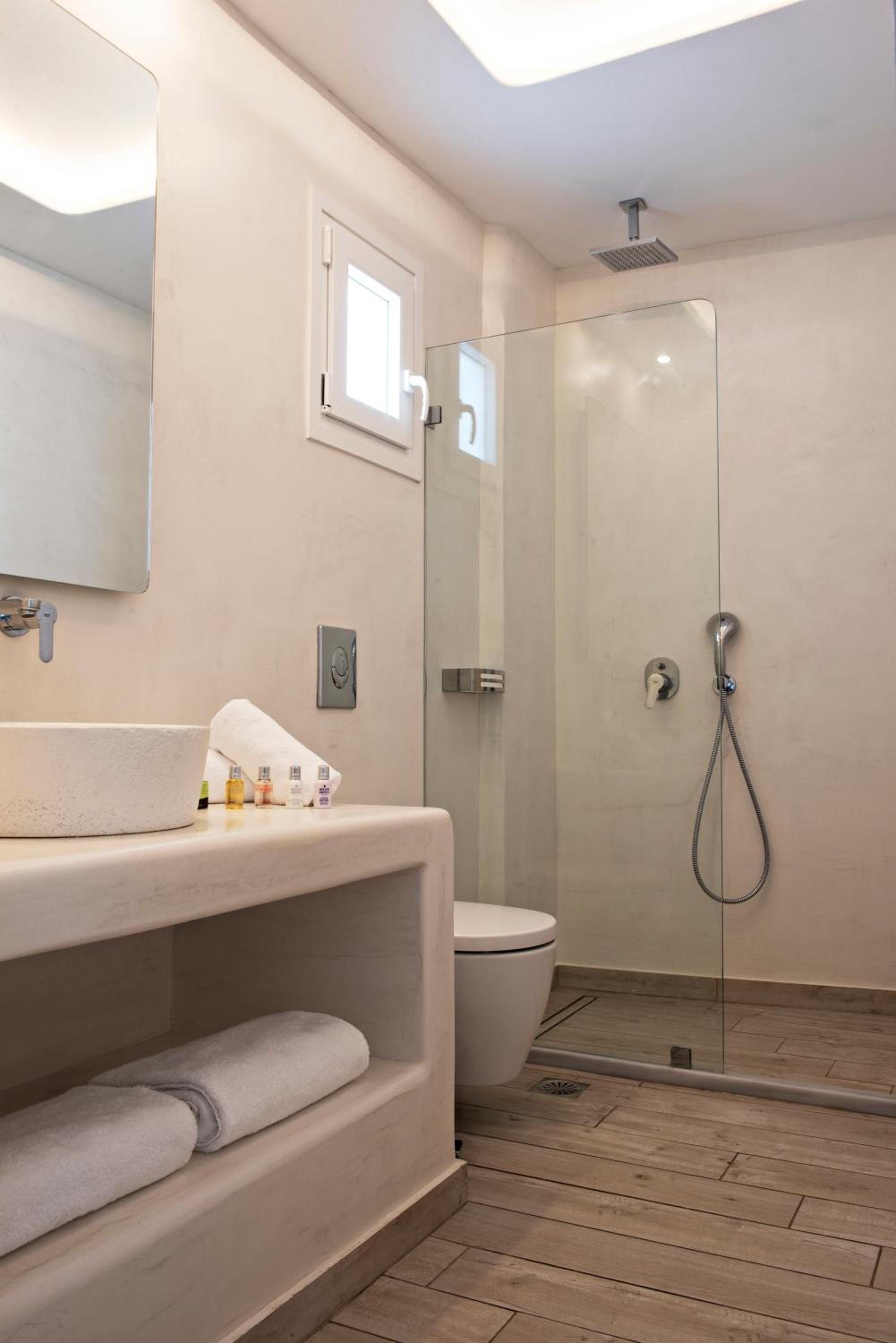 Deluxe Triple Room photo 3