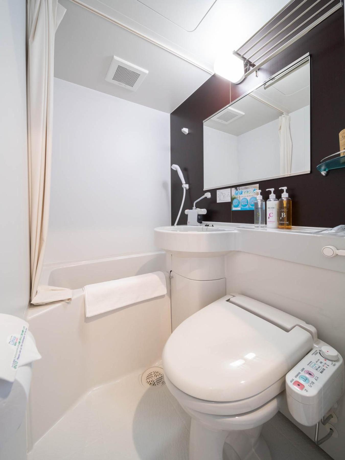 Standard Double Room - Non-Smoking - Photo 4