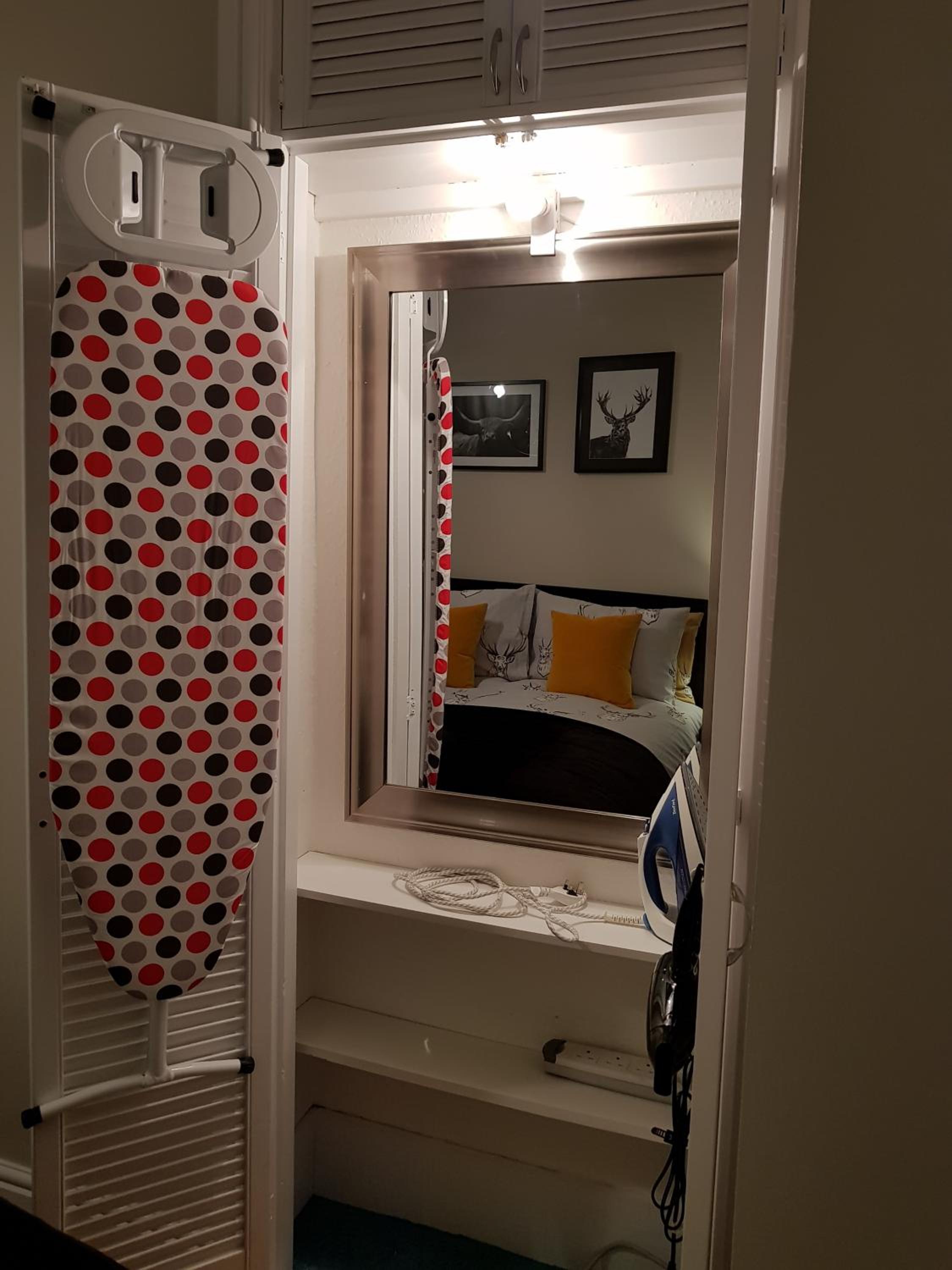 One-Bedroom Apartment - Photo 21