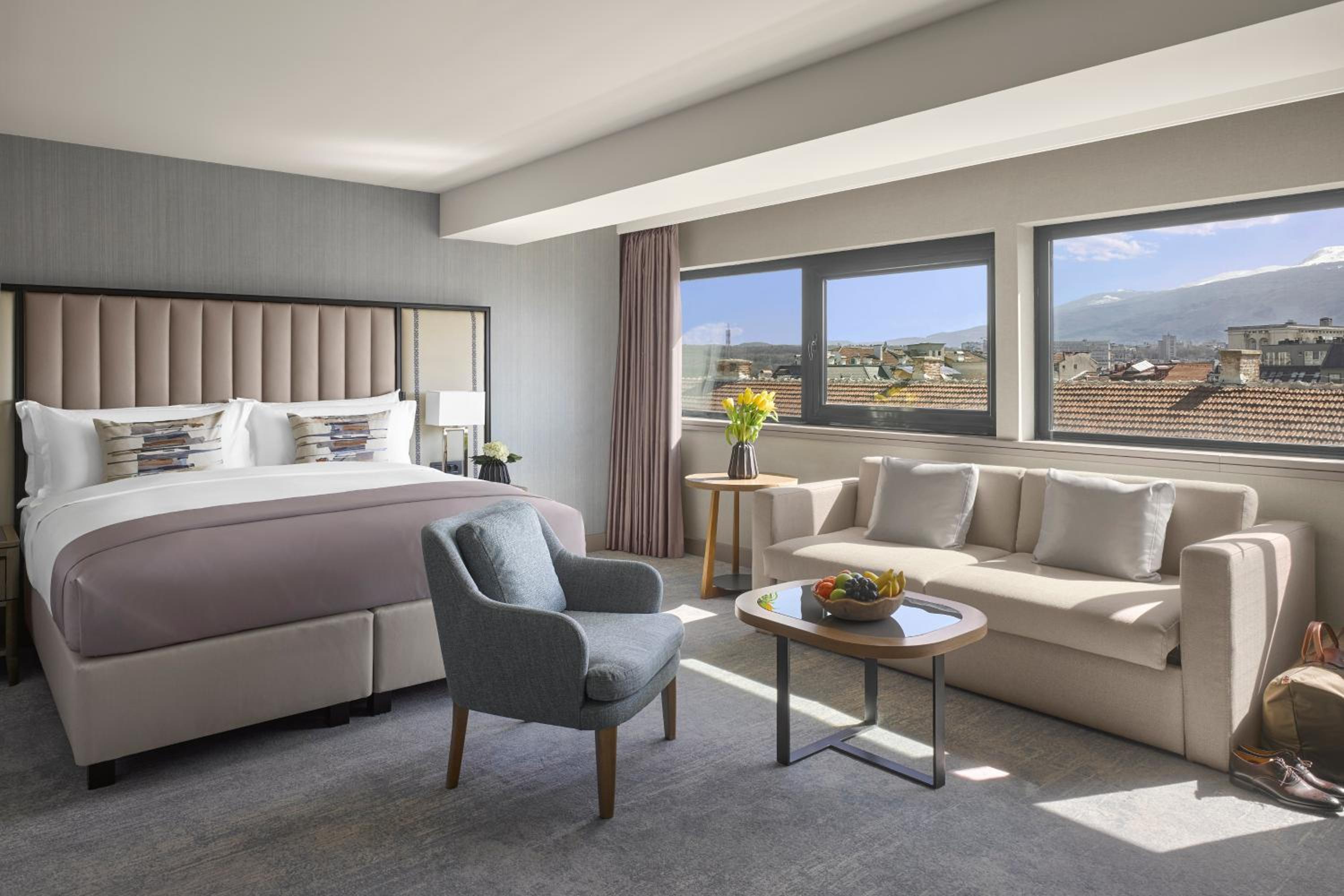 Family King Suite with Double Sofa Bed - Photo 1