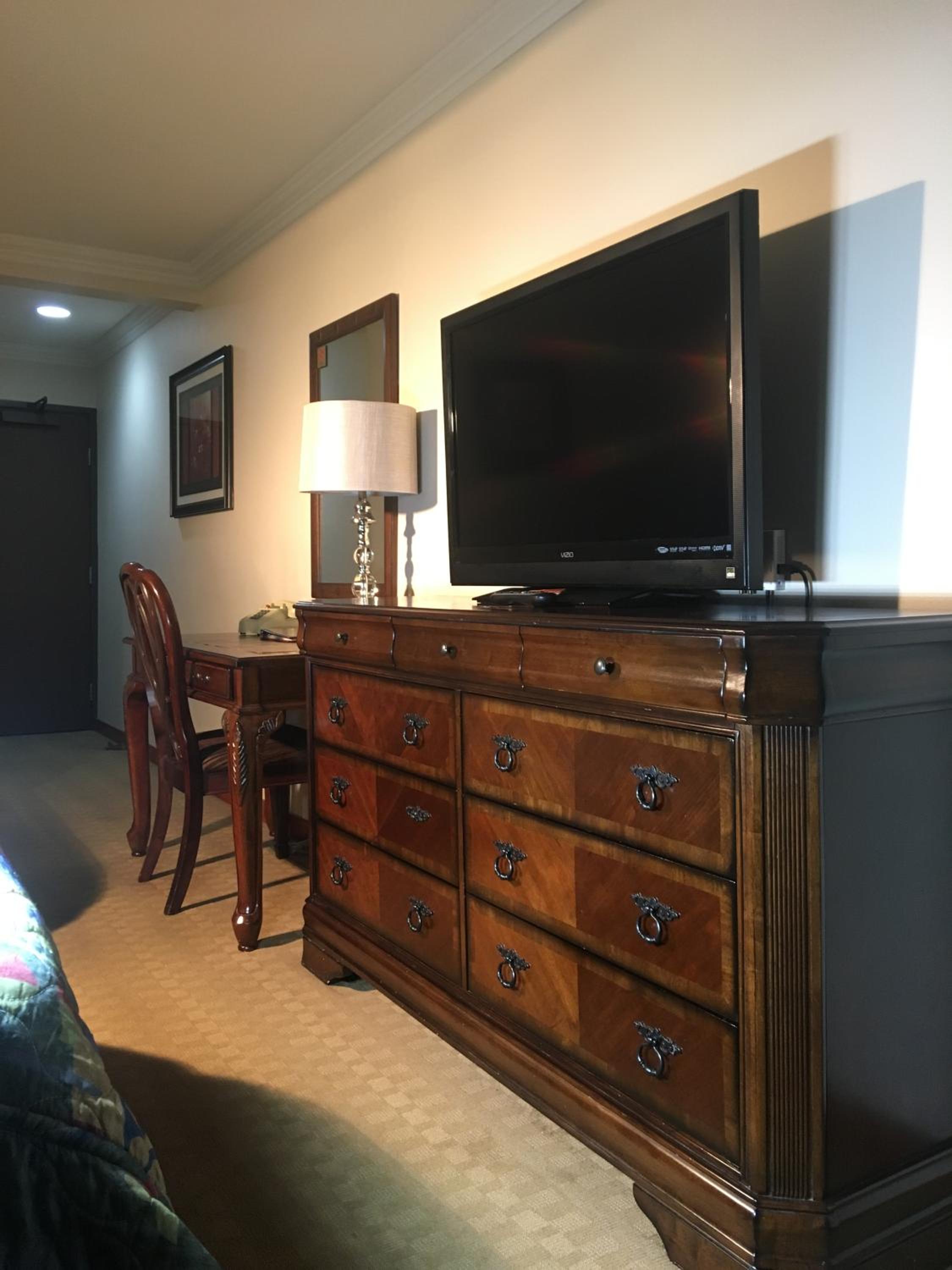 Deluxe Queen Room with Two Queen Beds - Non-Smoking photo 1