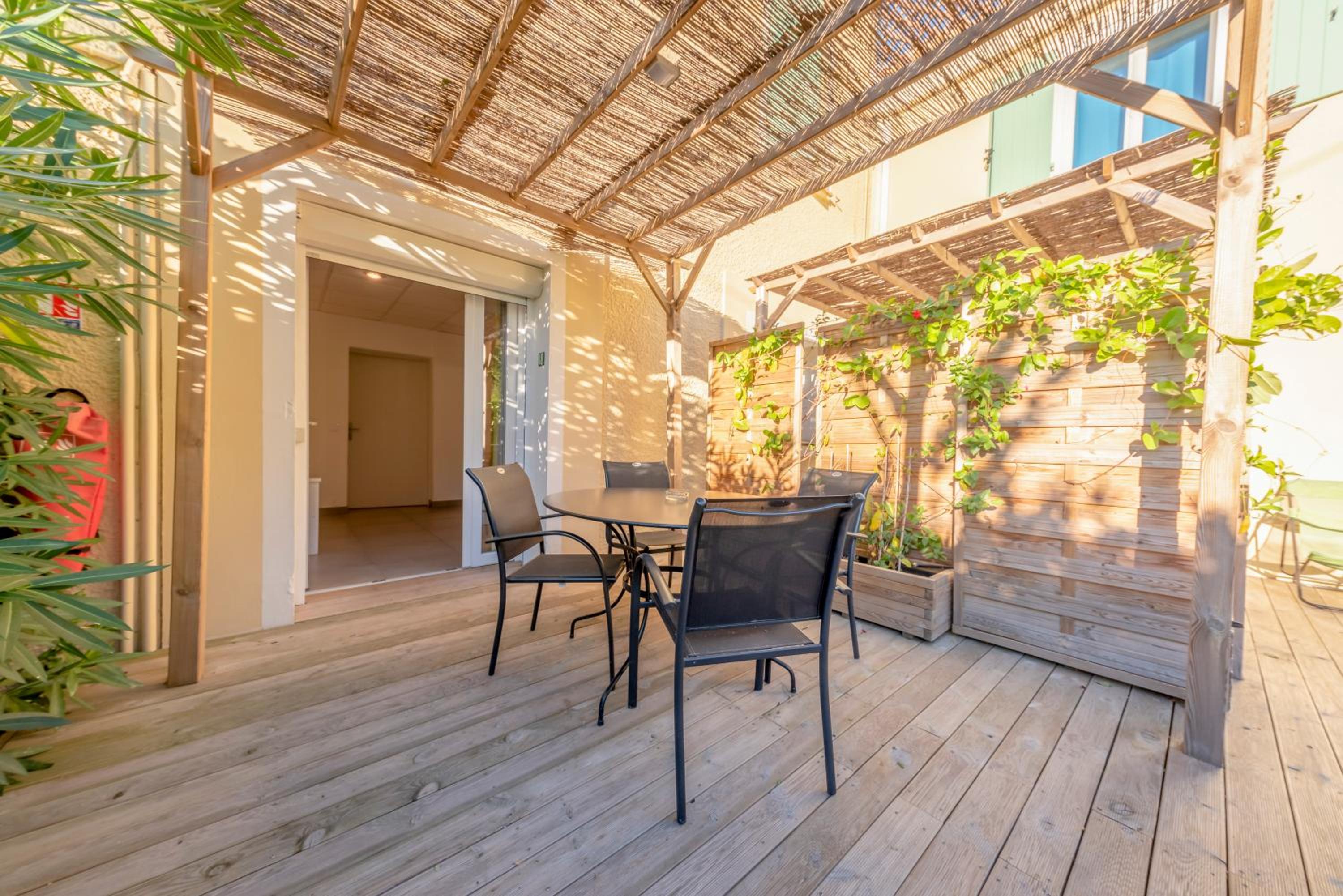 Quadruple Room with Terrace - Photo 2