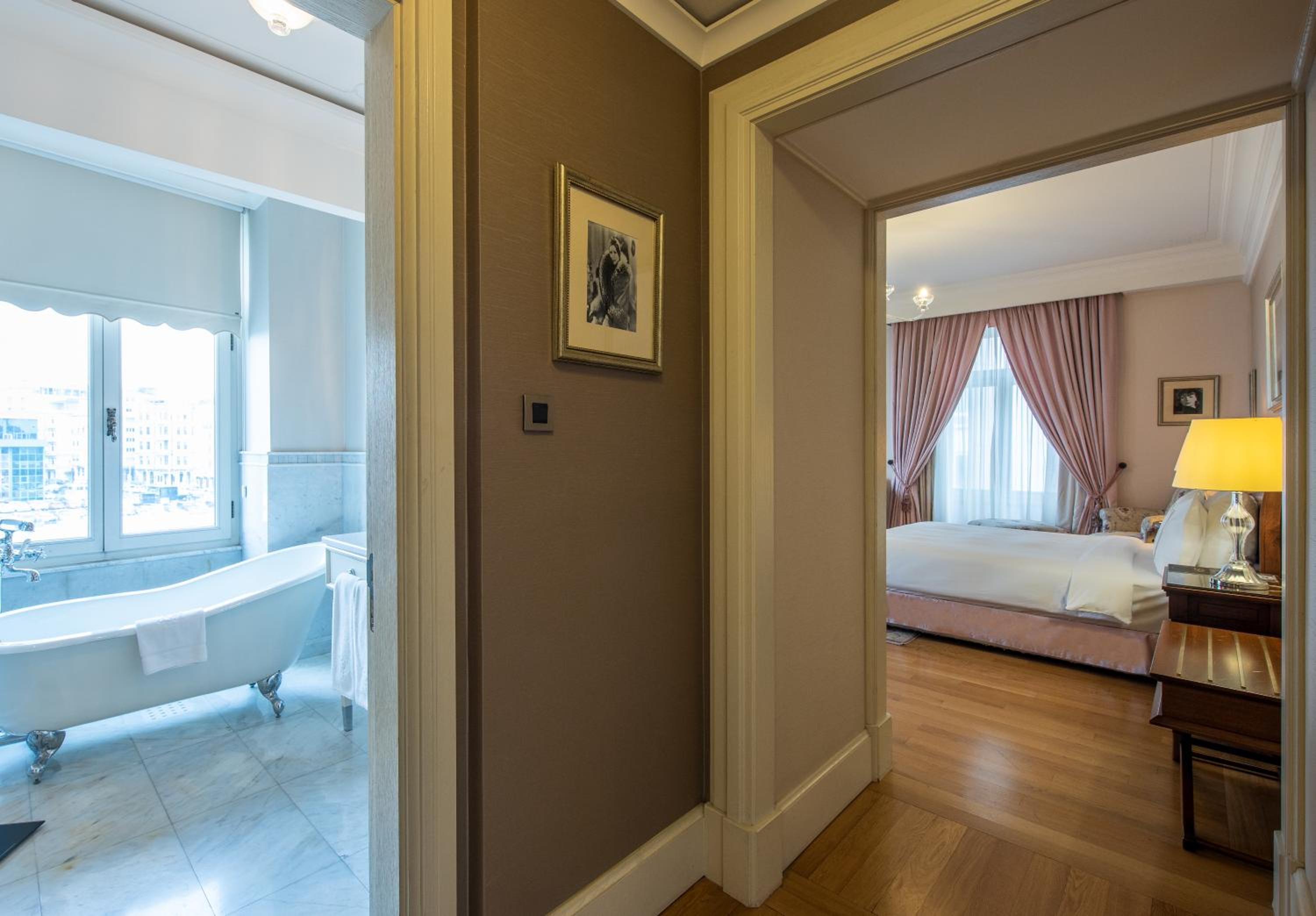 Greta Garbo Corner Room photo 3