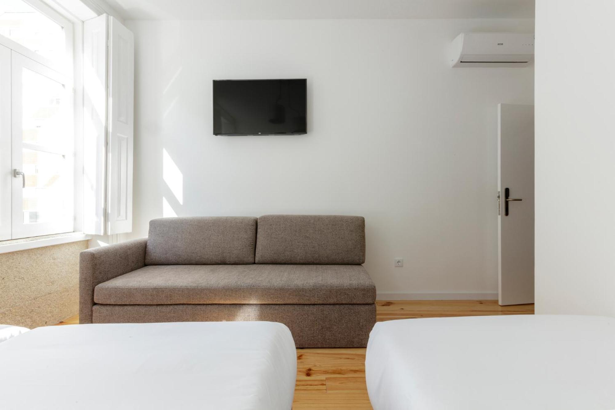 Superior Triple Room photo 3