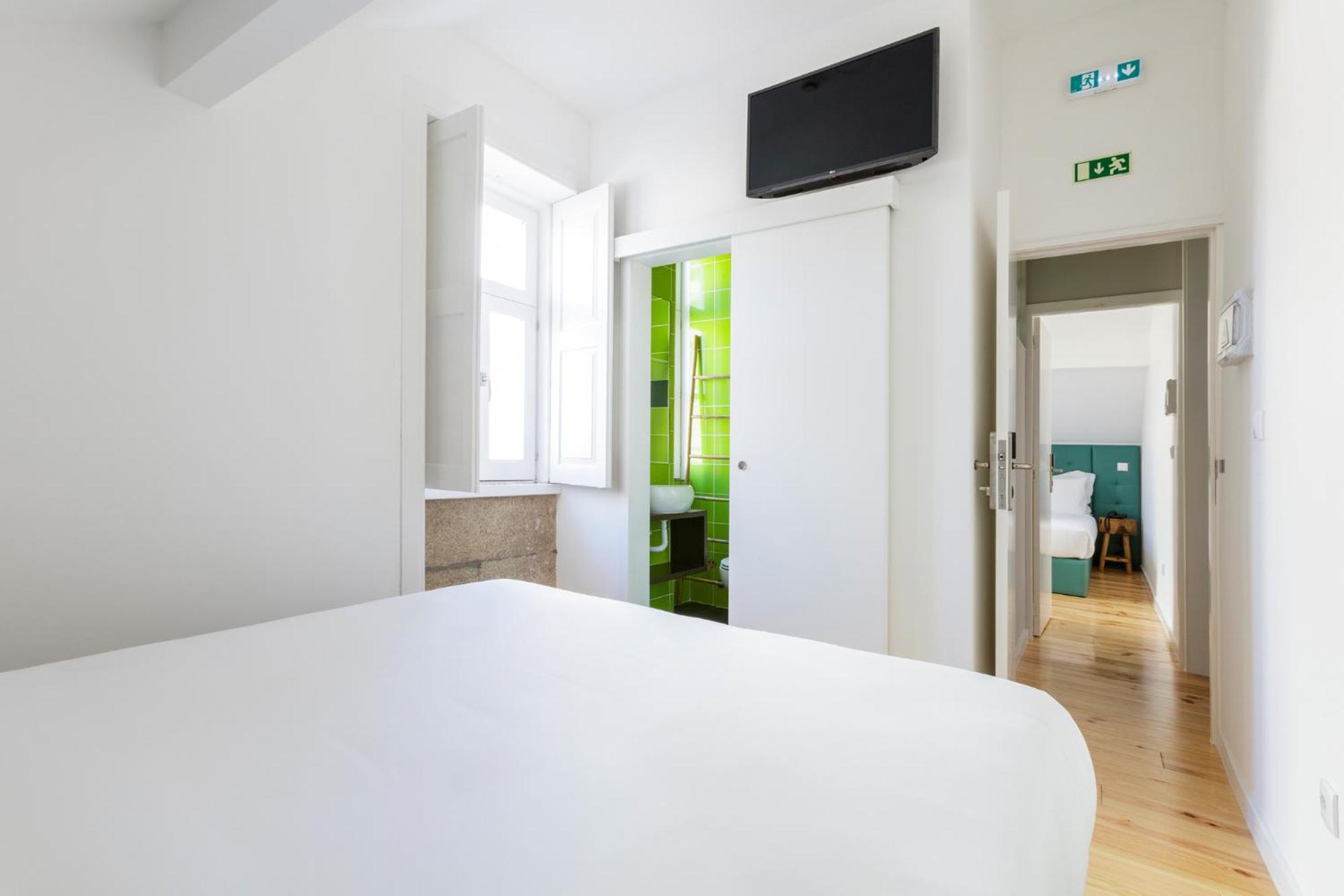Double Room - Photo 12