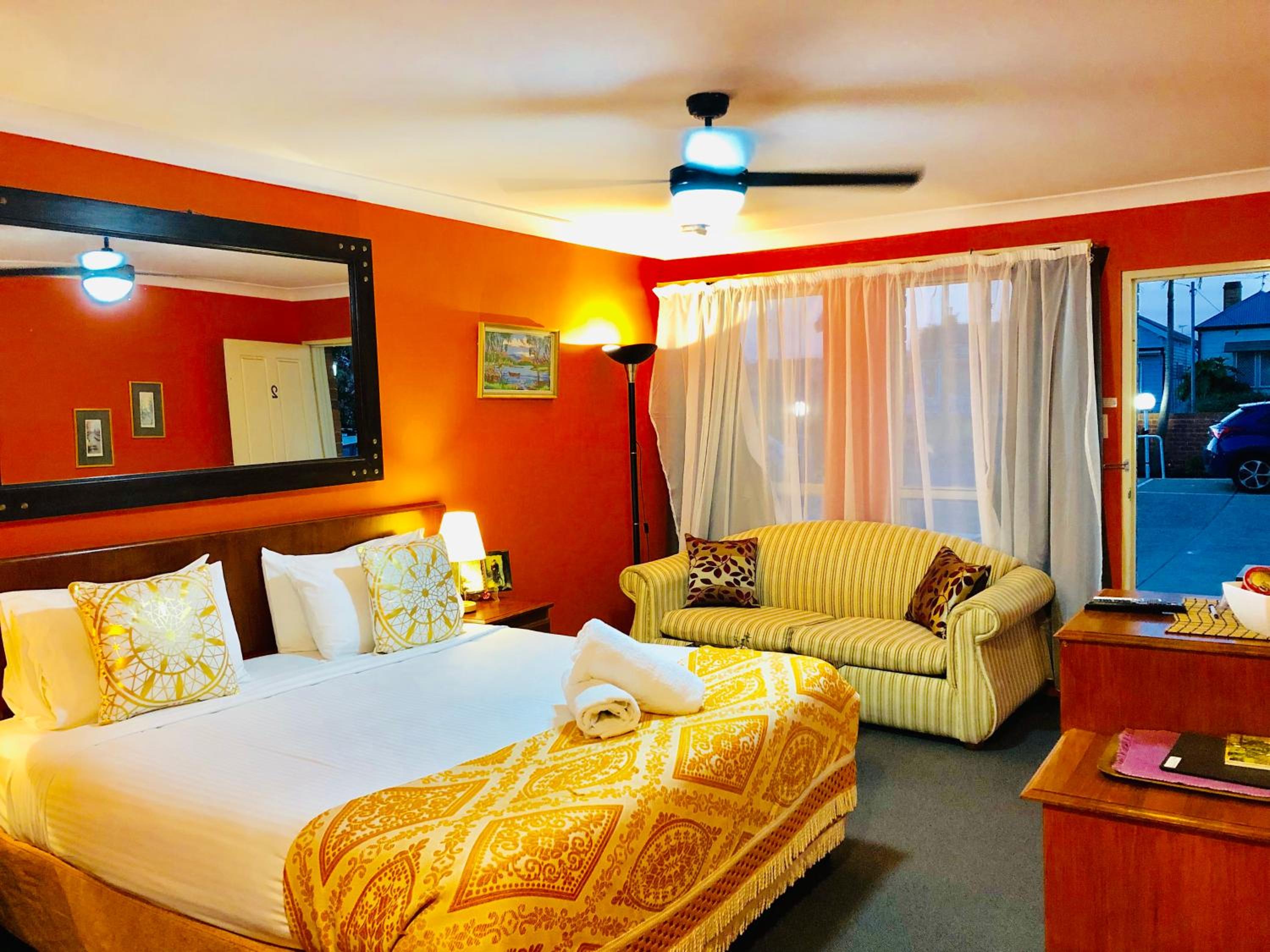 Deluxe King Room photo 3