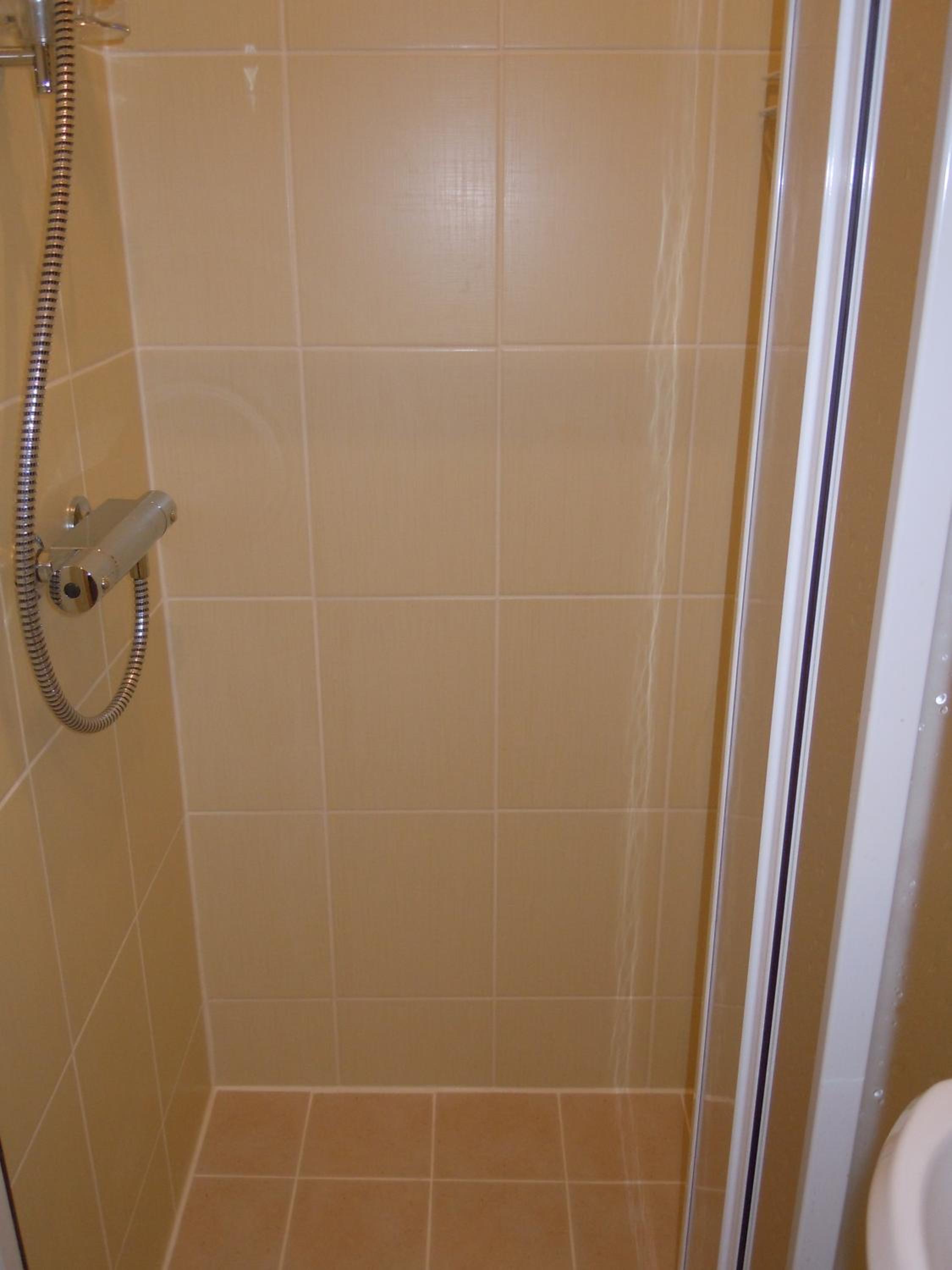 Triple Room - Photo 12