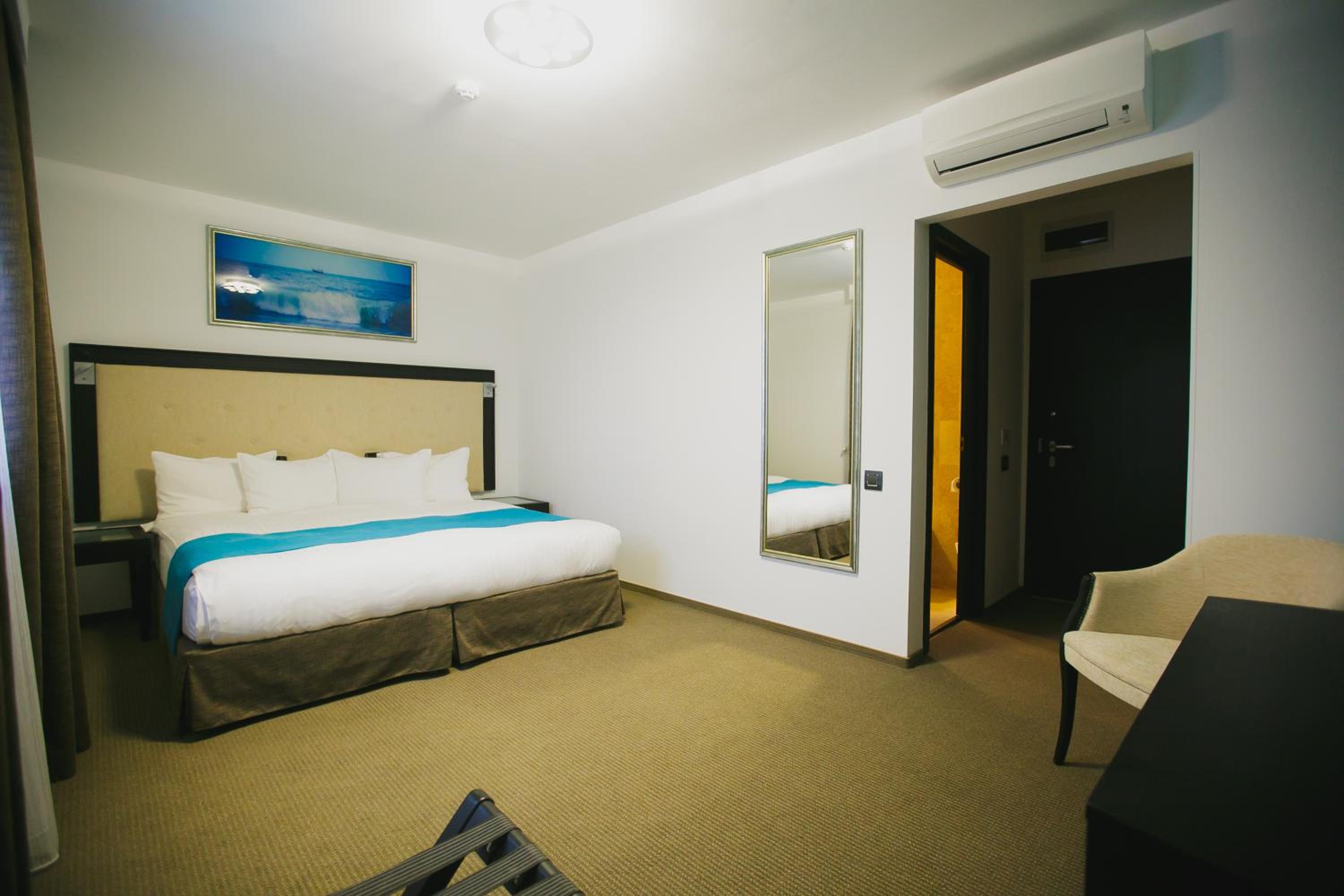 Double Or Twin Room With Spa Access photo 3