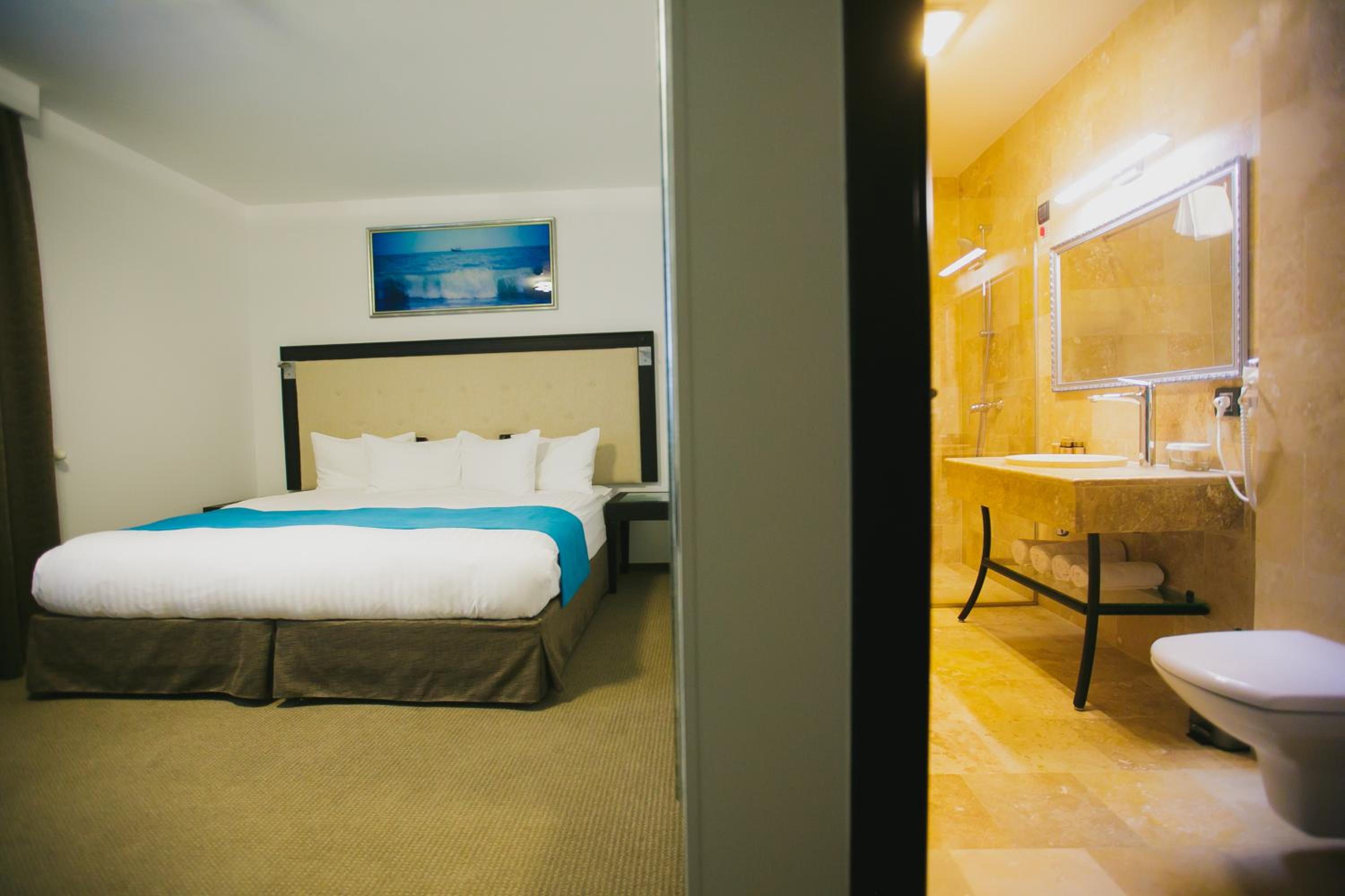 Double Or Twin Room With Spa Access photo 1