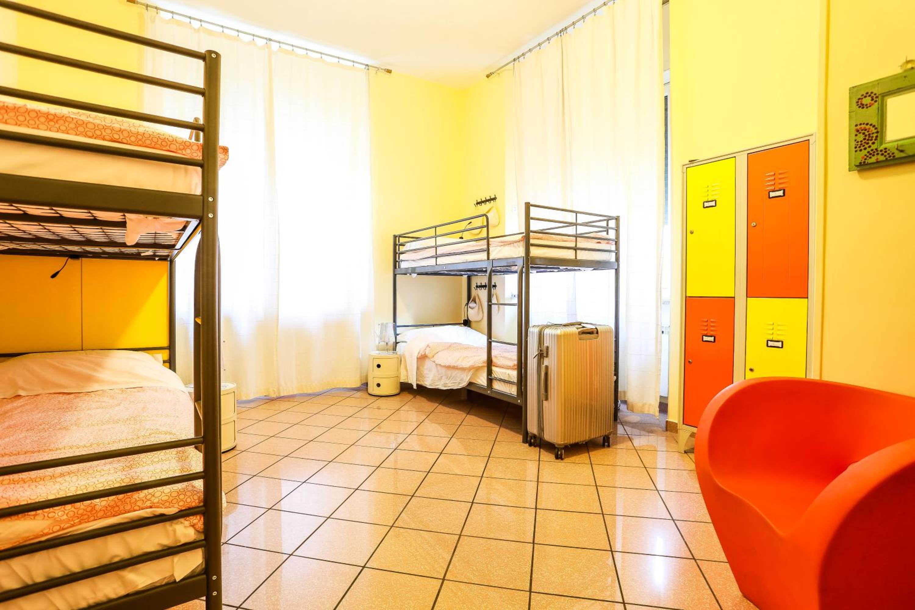 Bed in 4-Bed Female Dormitory Room photo 3