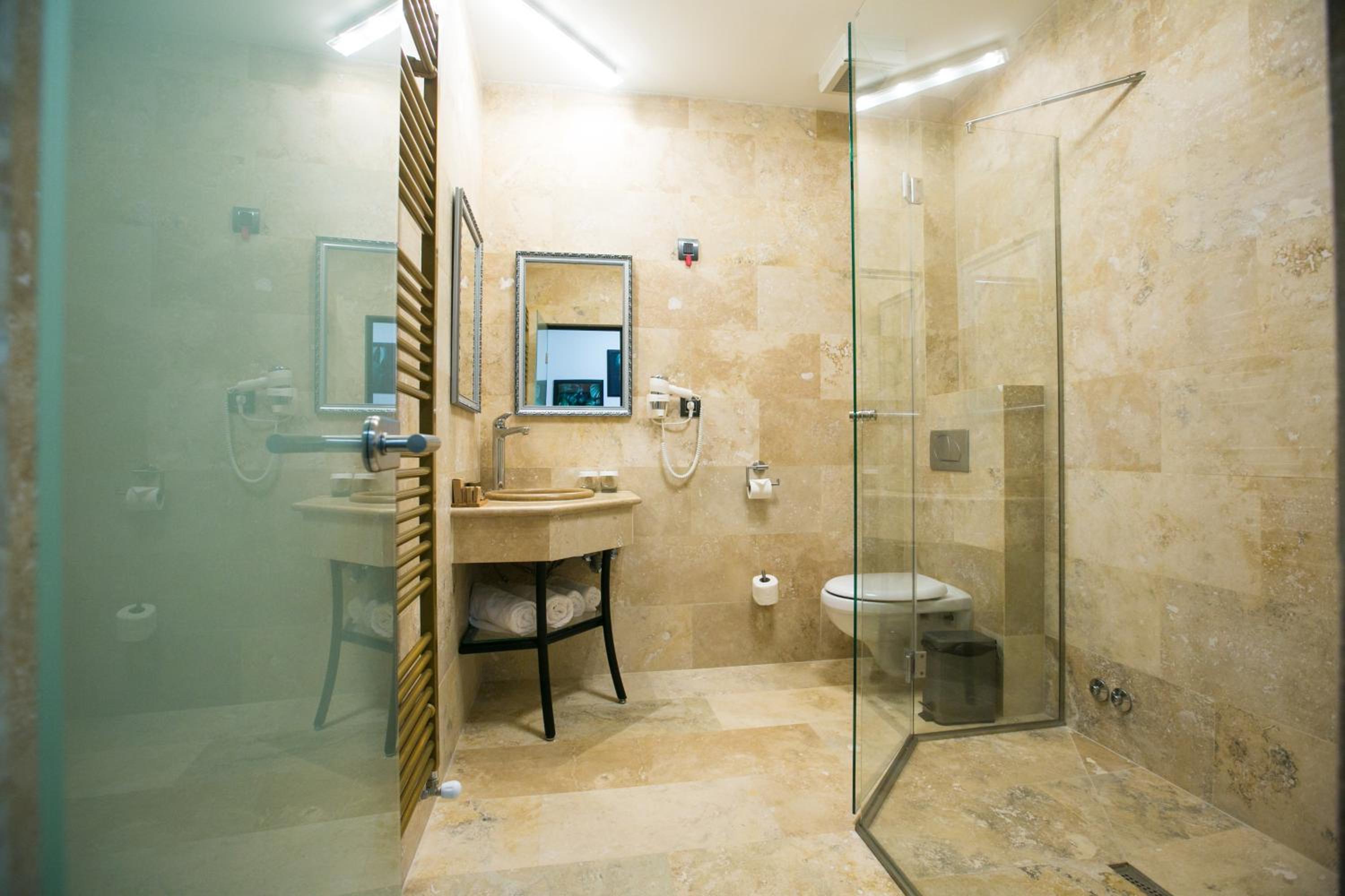 Apartment with Pool Access Included photo 3
