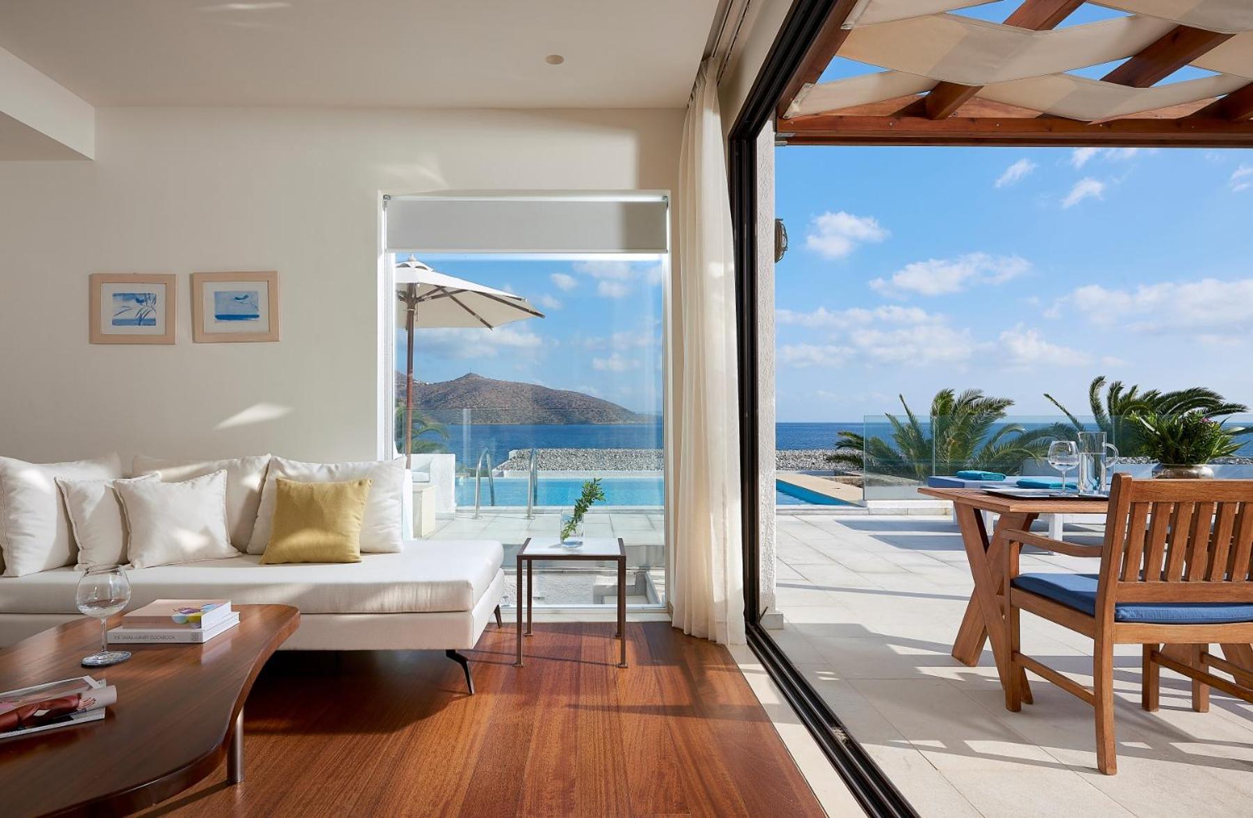 Prime Club Suite Private Pool - Seafront thumbnail 5