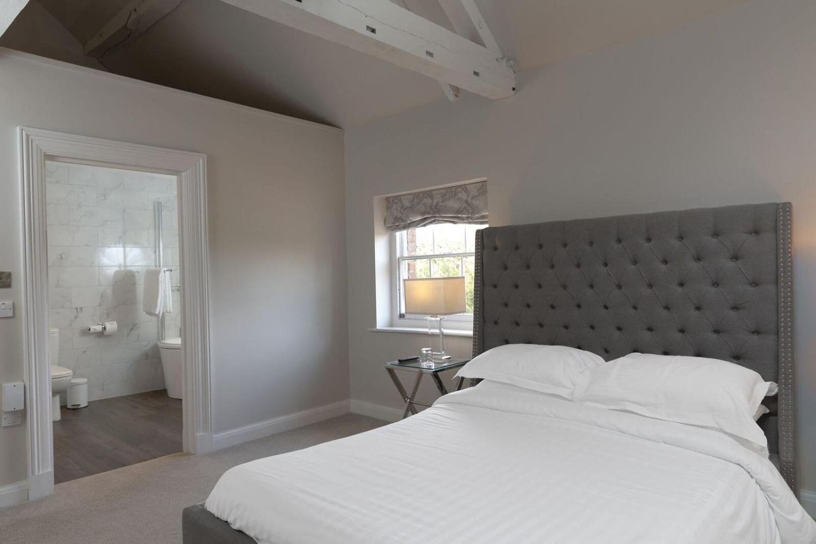 Deluxe Double Room photo 3