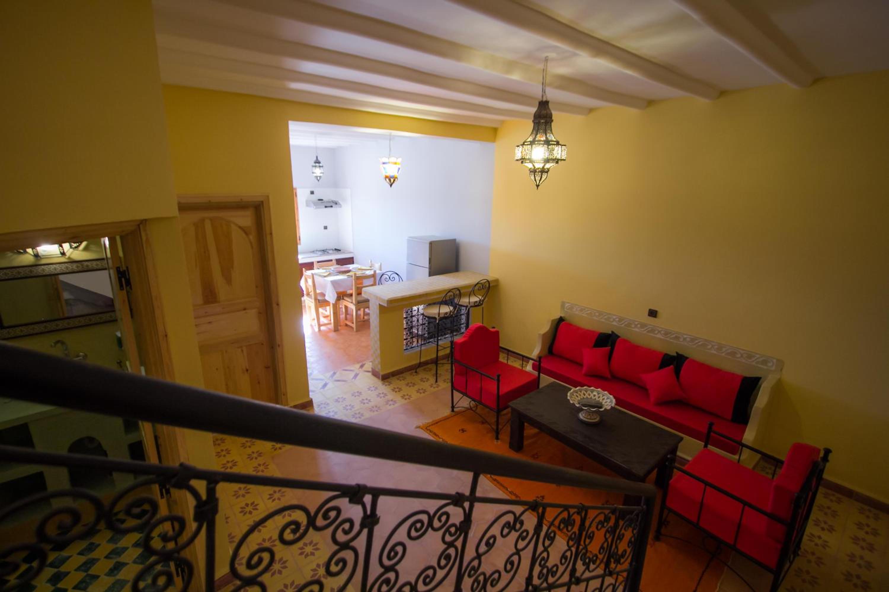 Apartment with Terrace - Photo 43