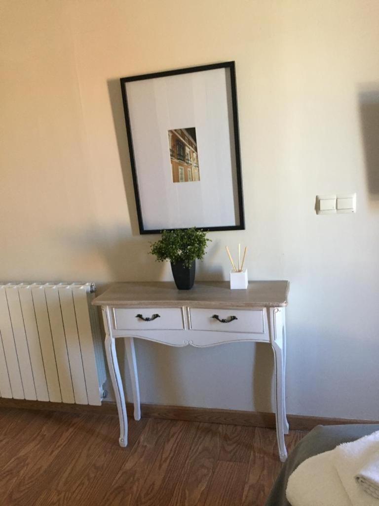Twin Room - Photo 7