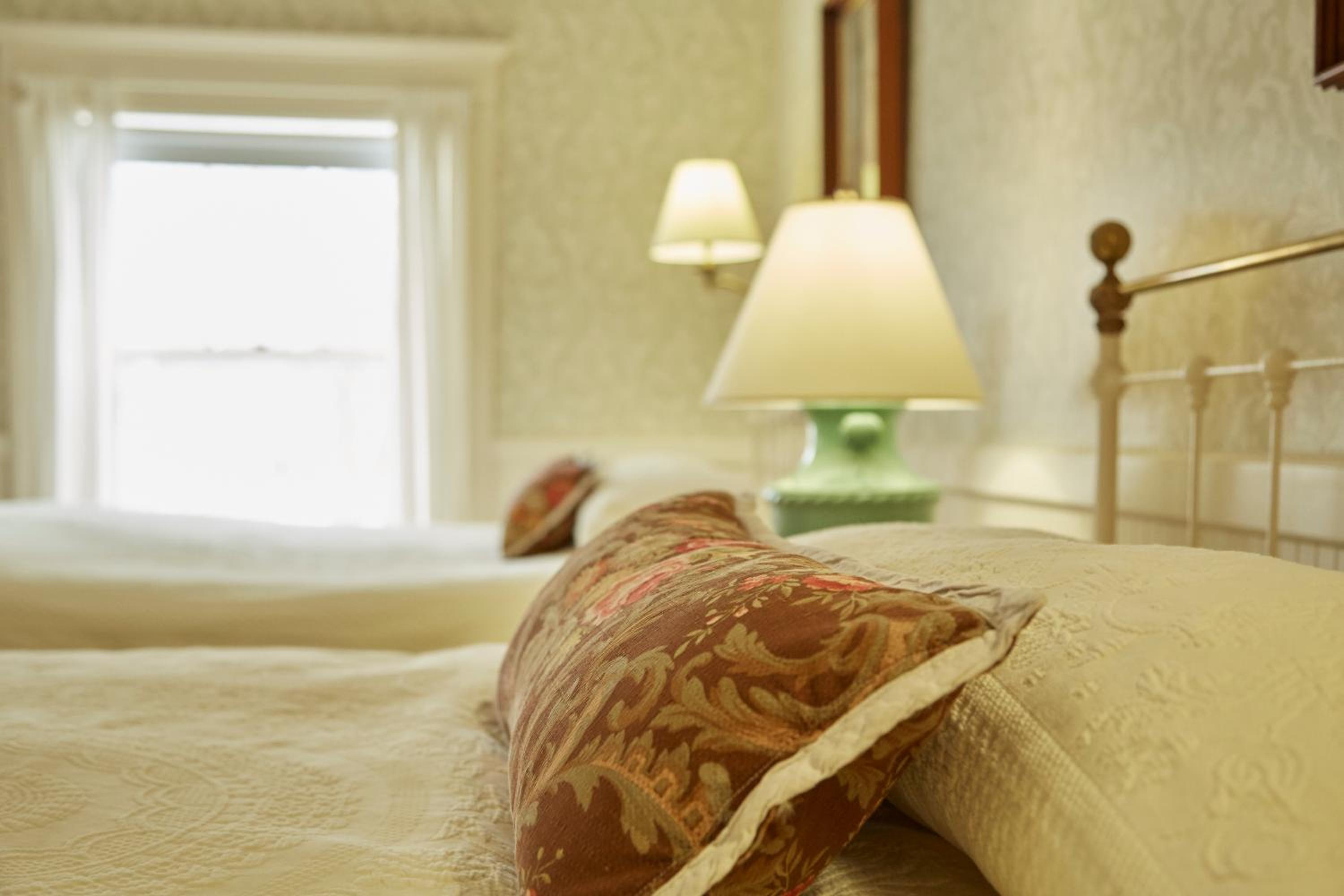Main Inn Two Queen Room
