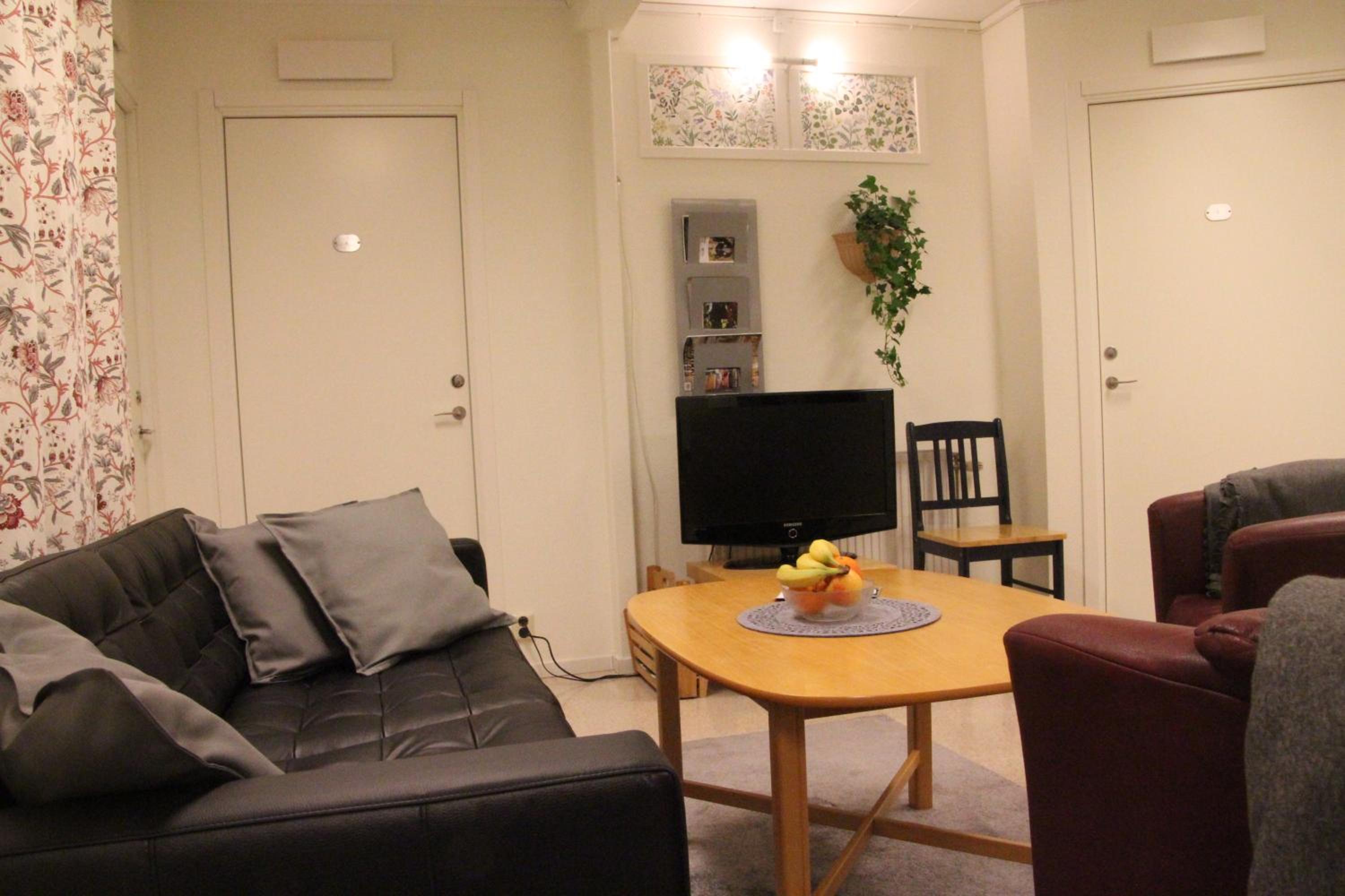 Twin Room with Shared Bathroom - Annex