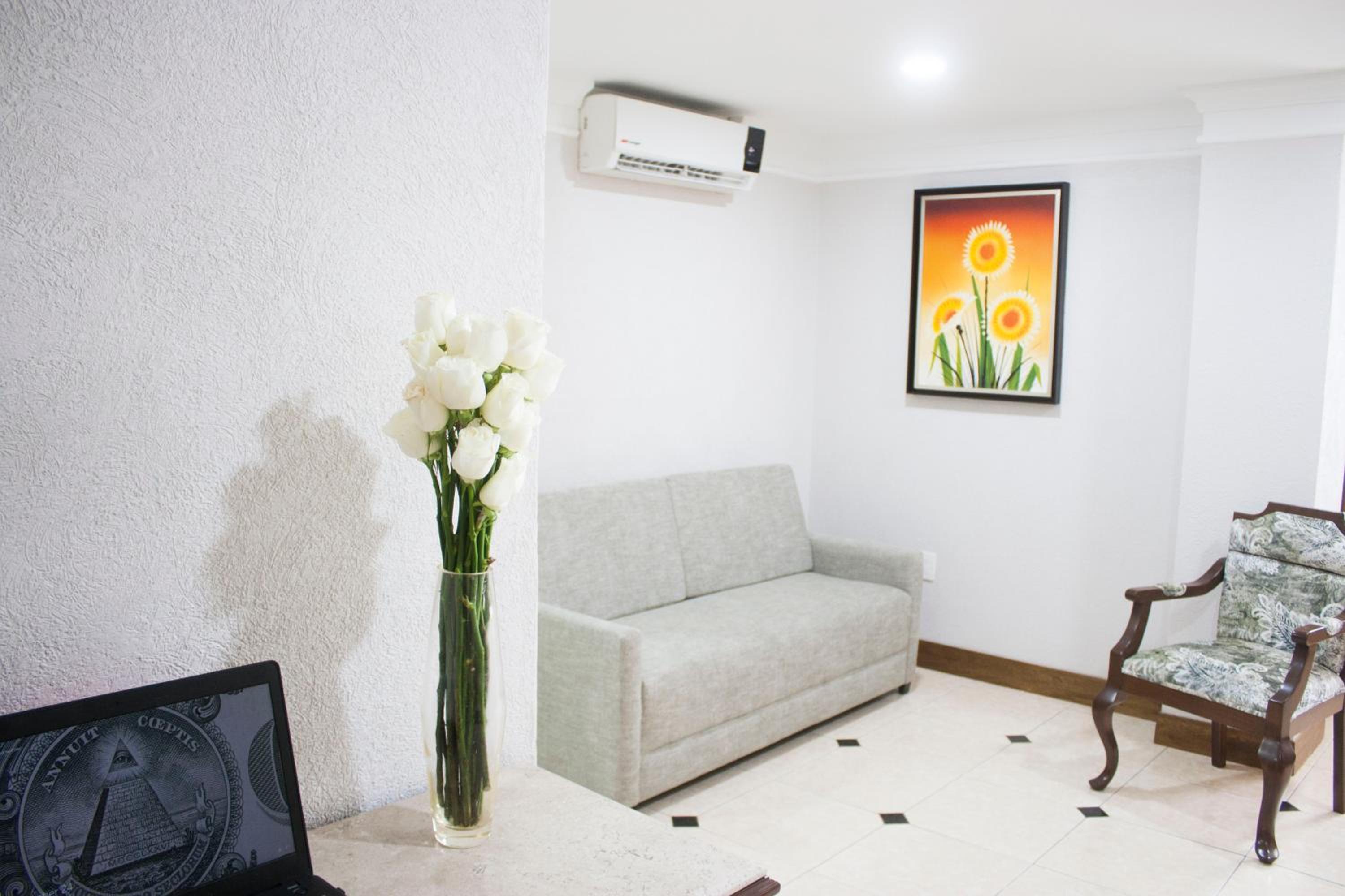 Standard Double Suite - Photo 10