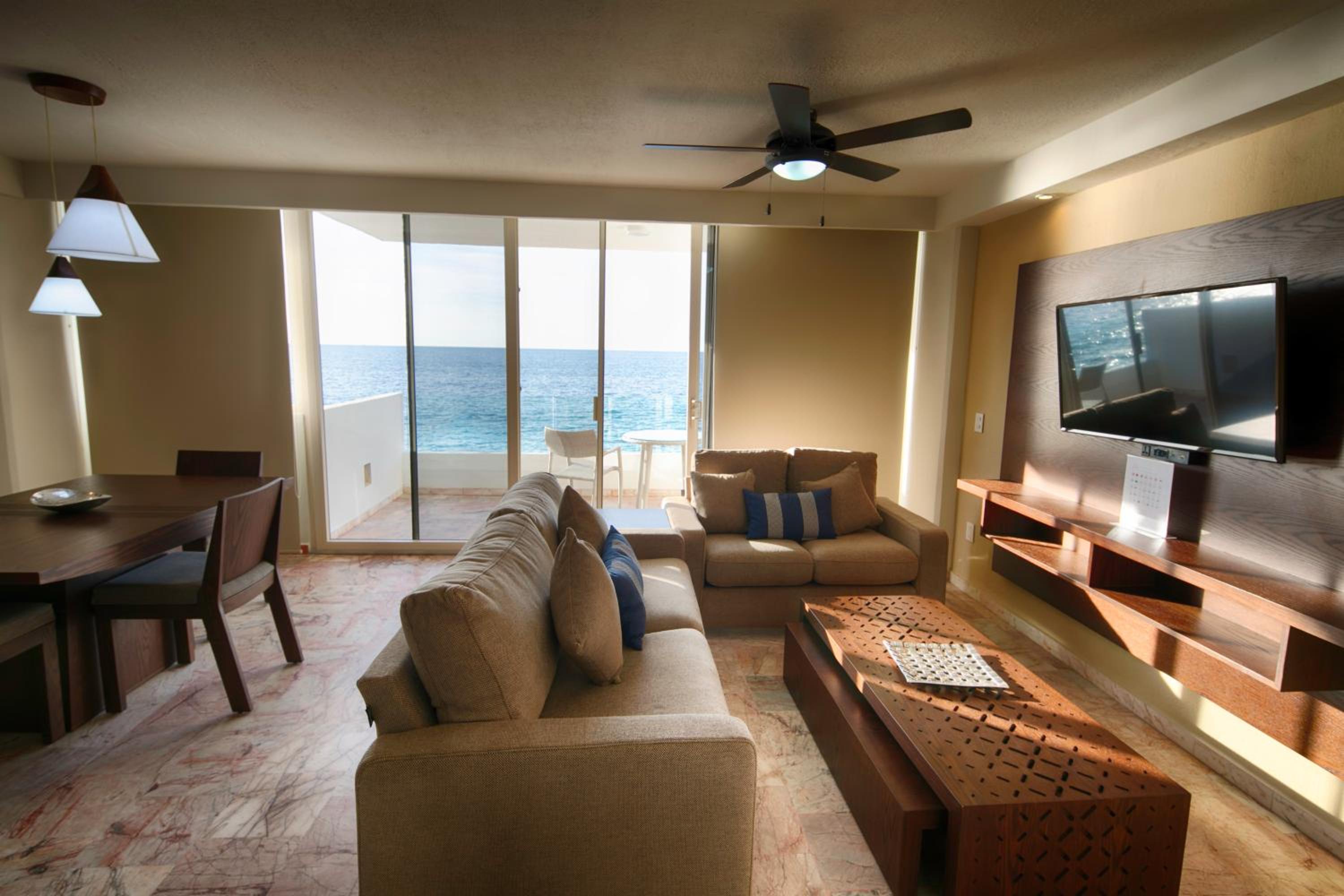 Master Suite-Terrace With Sea View  - Photo 2