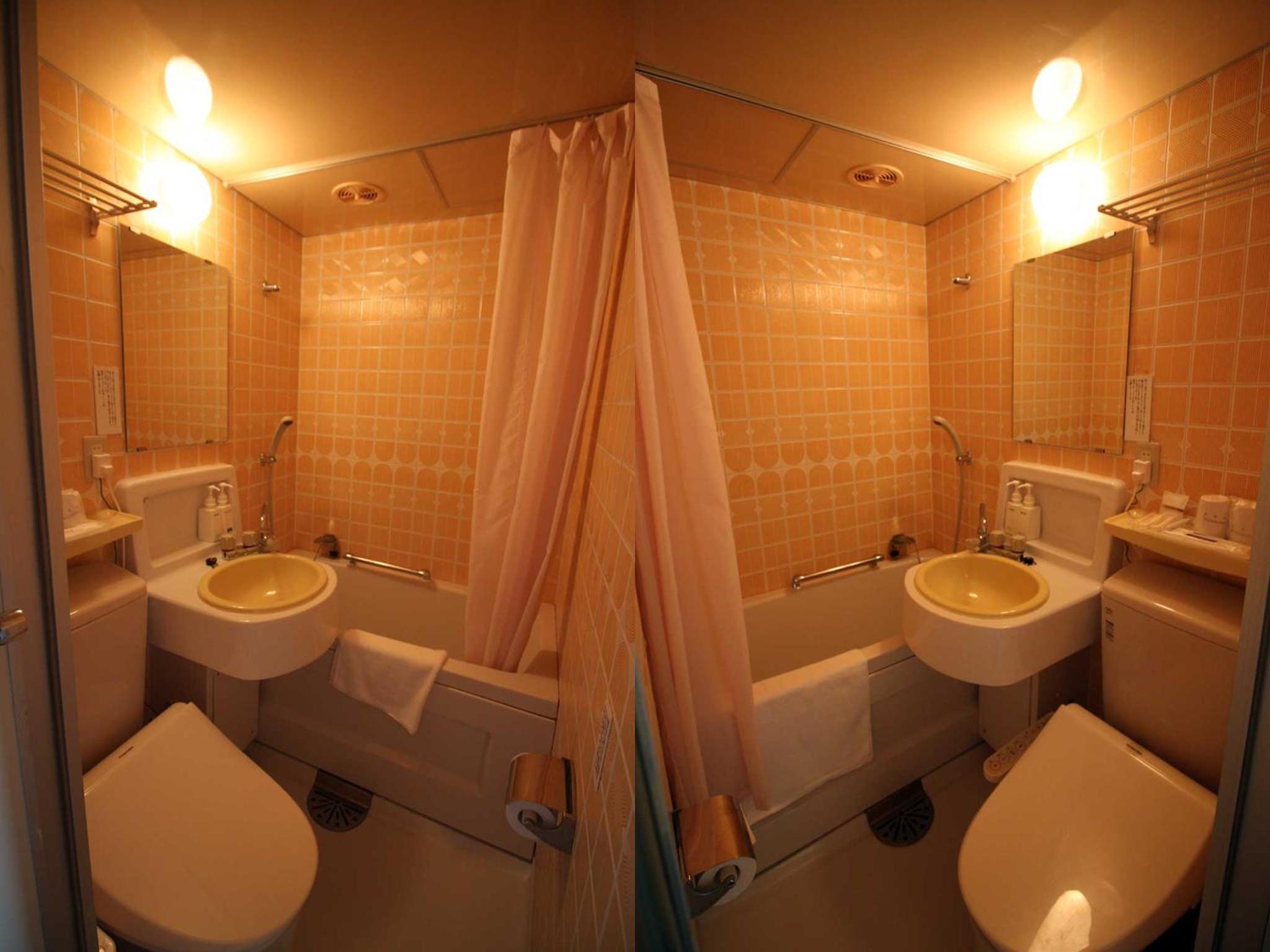 Standard Twin Room - Photo 2