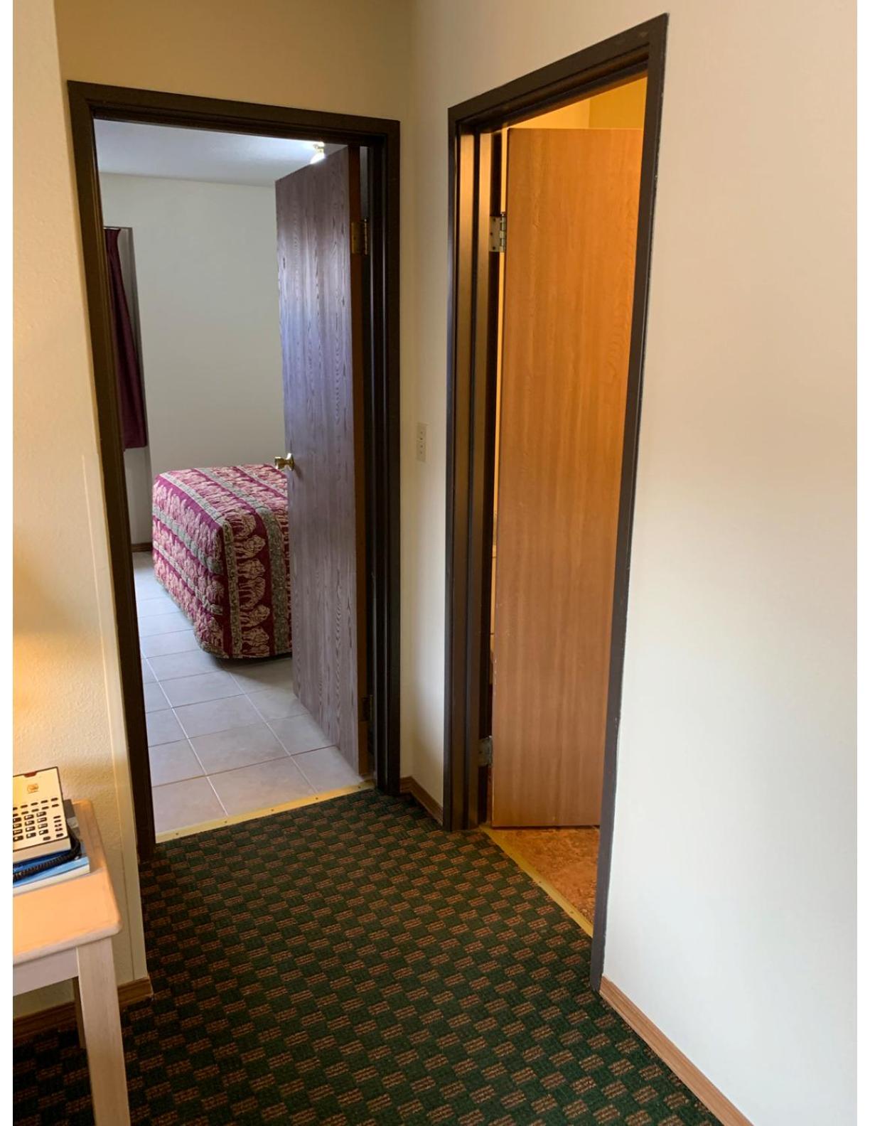 One Bedroom Suite  - Photo 1