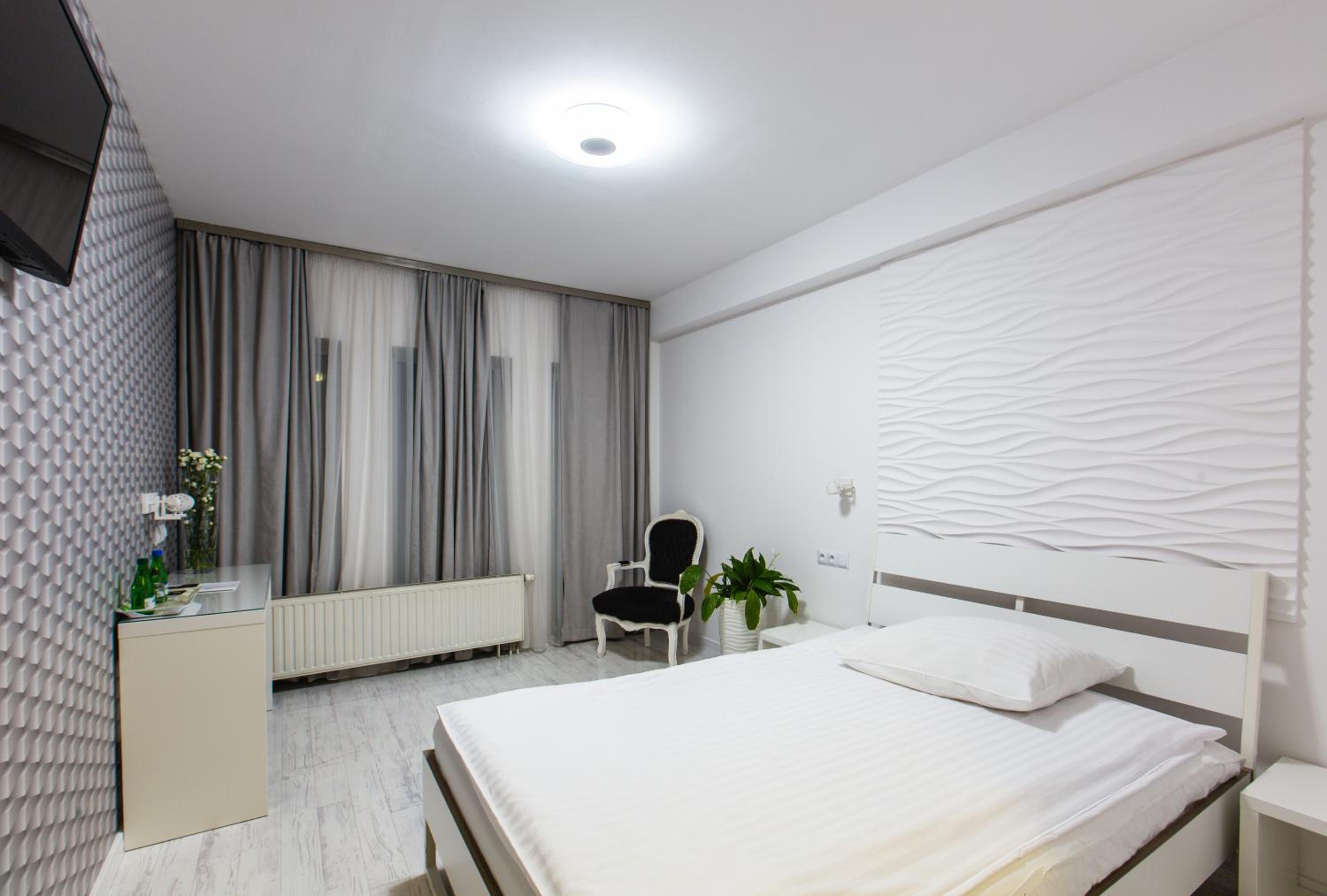 Classic Double or Twin Room photo 2