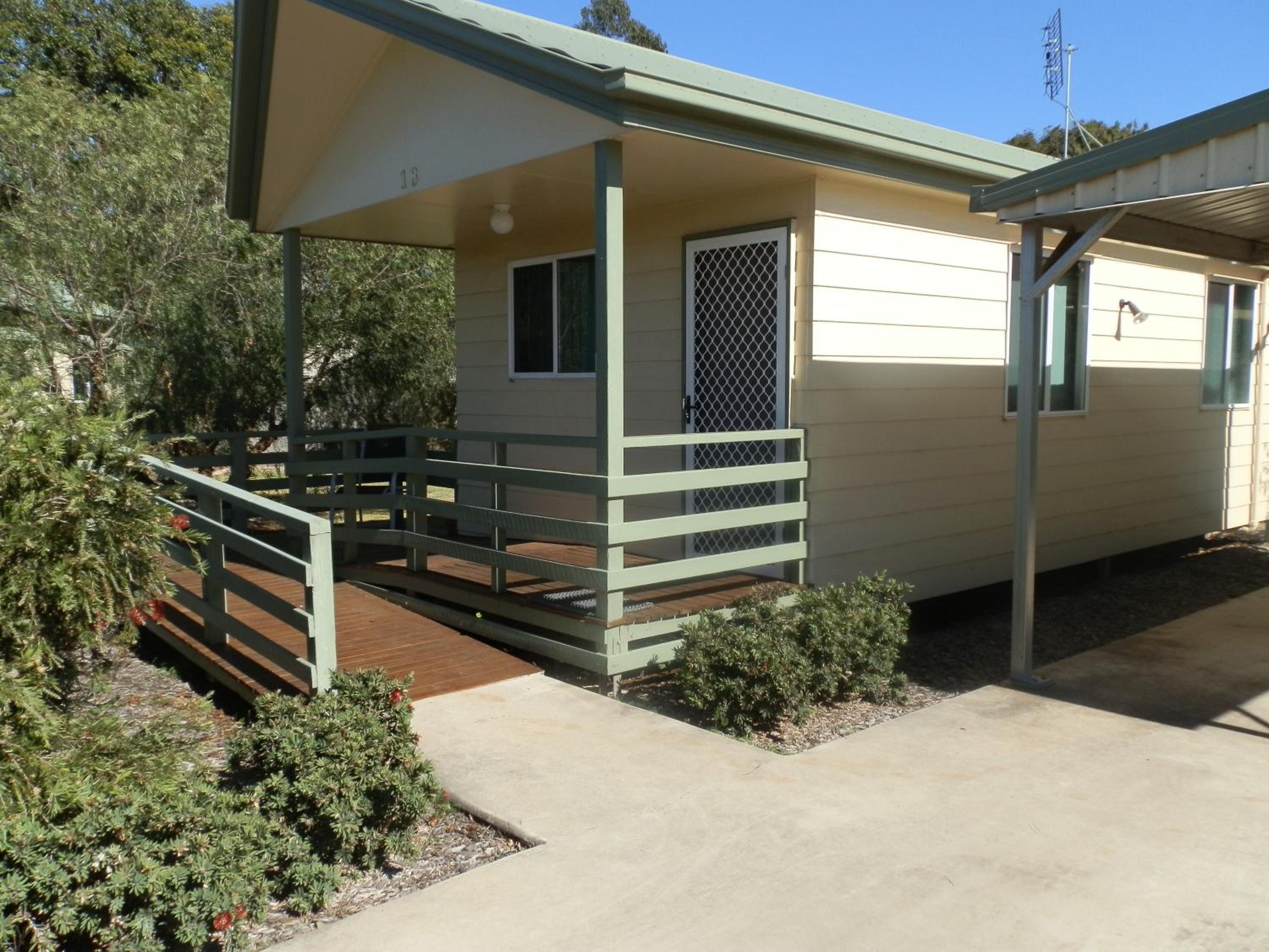 Studio Queen Villa - Easy Access  photo 2