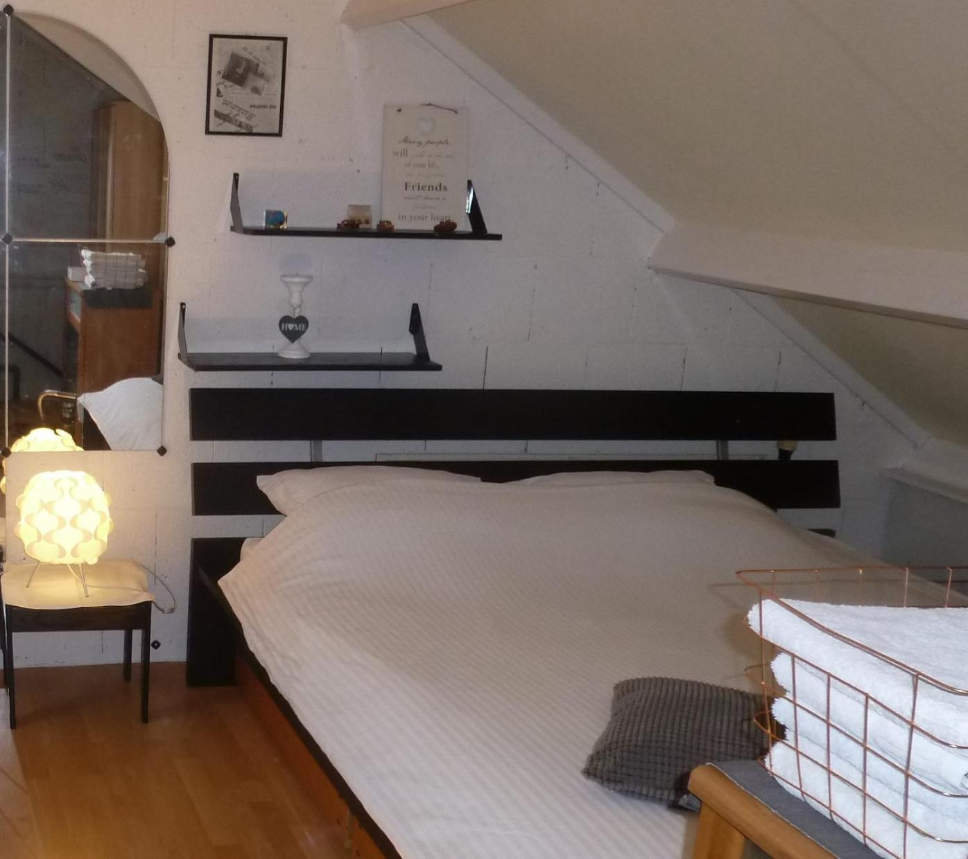 Superior Double Room - Attic - Photo 6