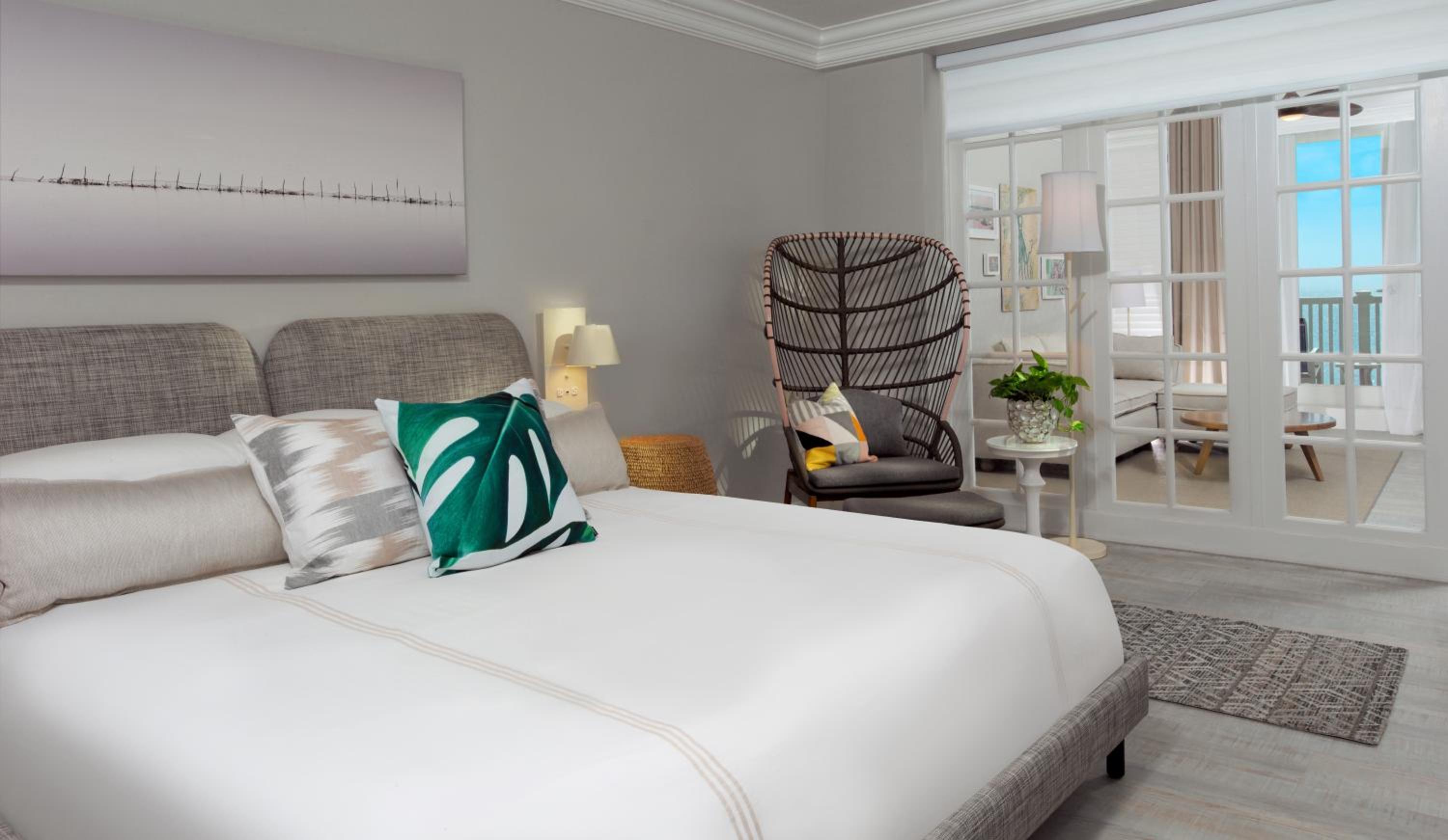Suite with One King Bed (Non Smoking) photo 3