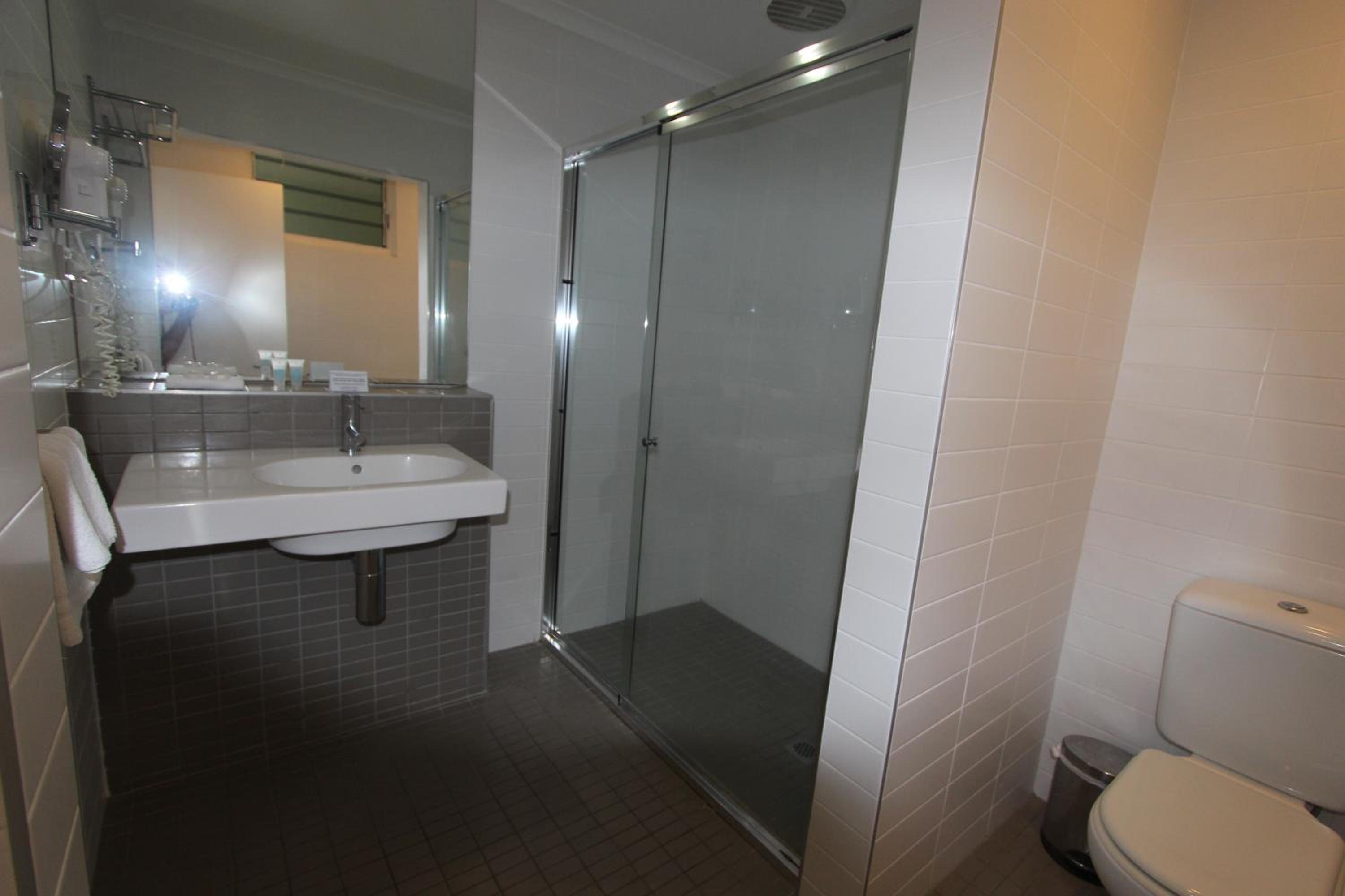 Premium Suite with Ocean View - Not pet friendly photo 3