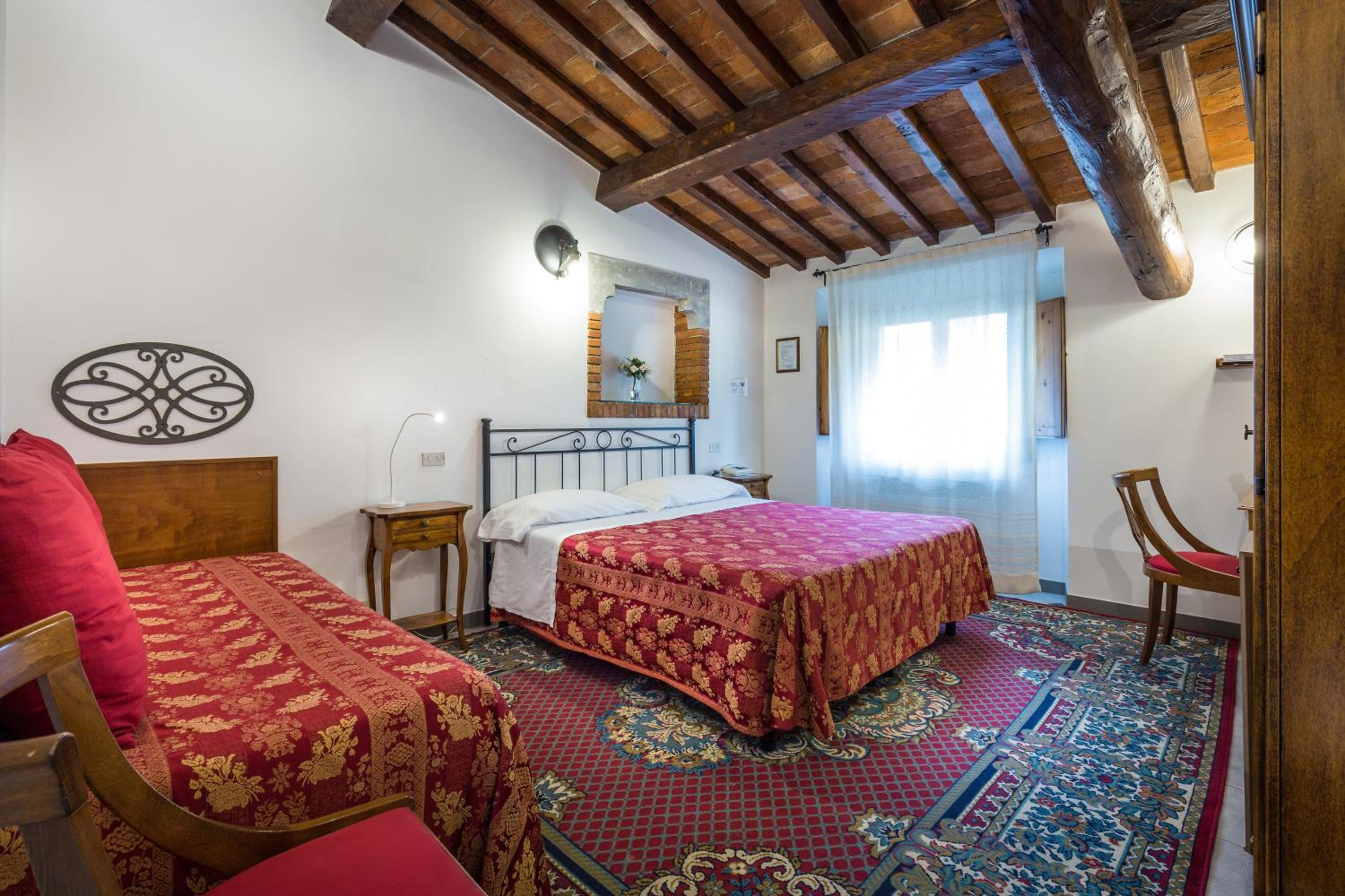 Triple Room - Photo 6