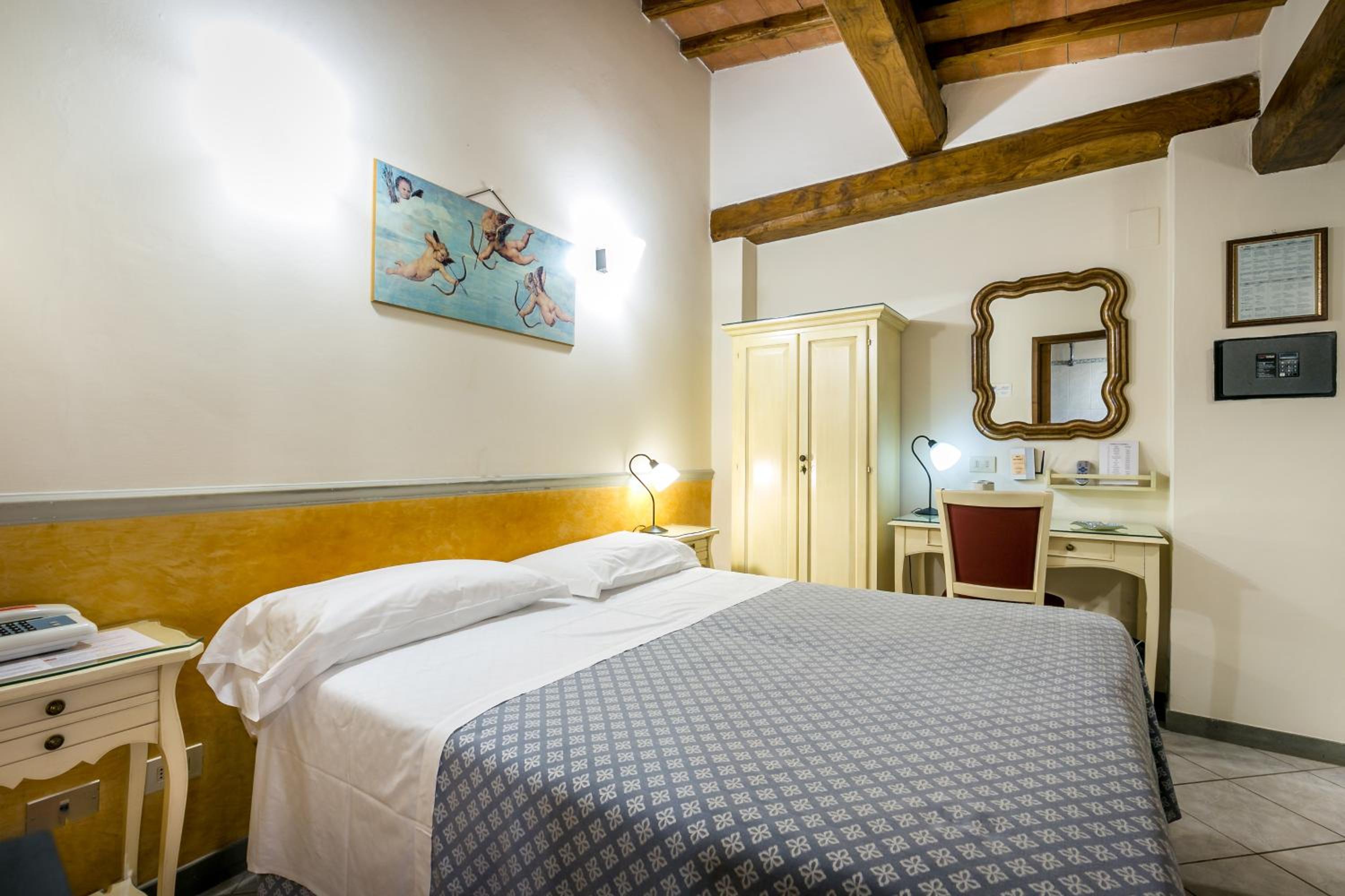 Double or Twin Room - Photo 1