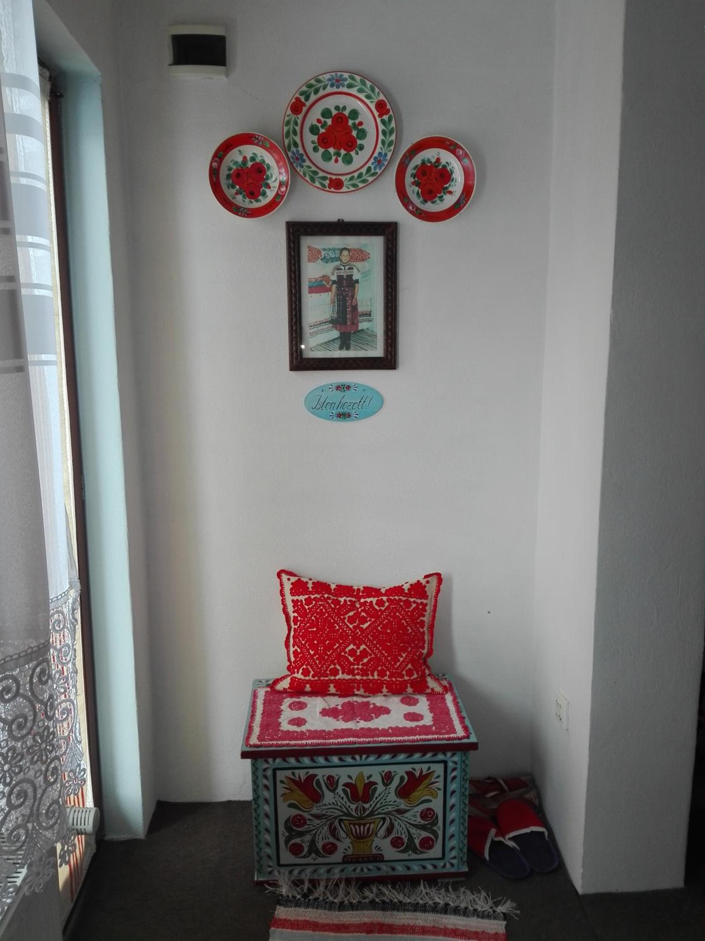 Two-Bedroom Suite - Photo 6
