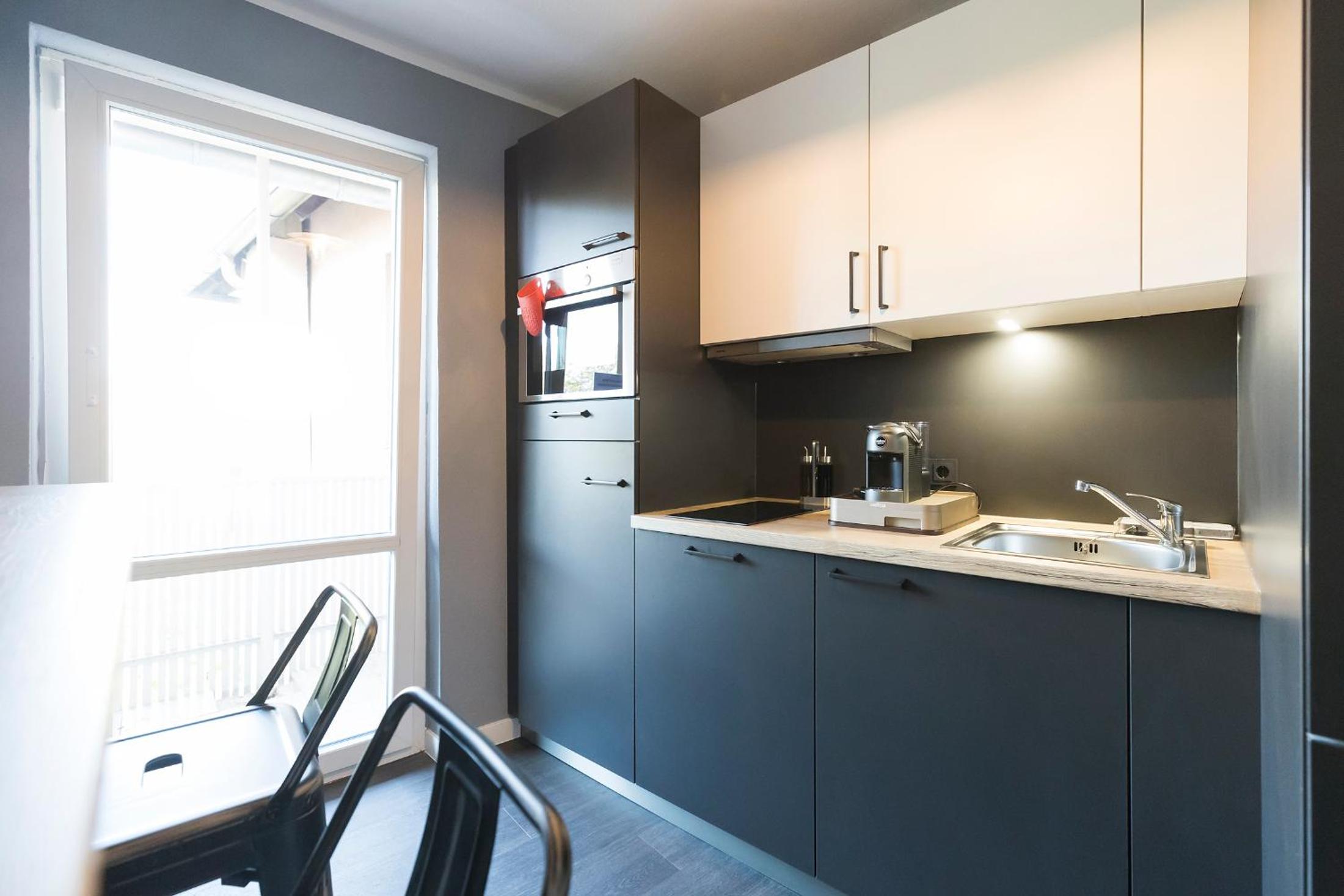 Apartment (1 - 4 Adults) photo 2