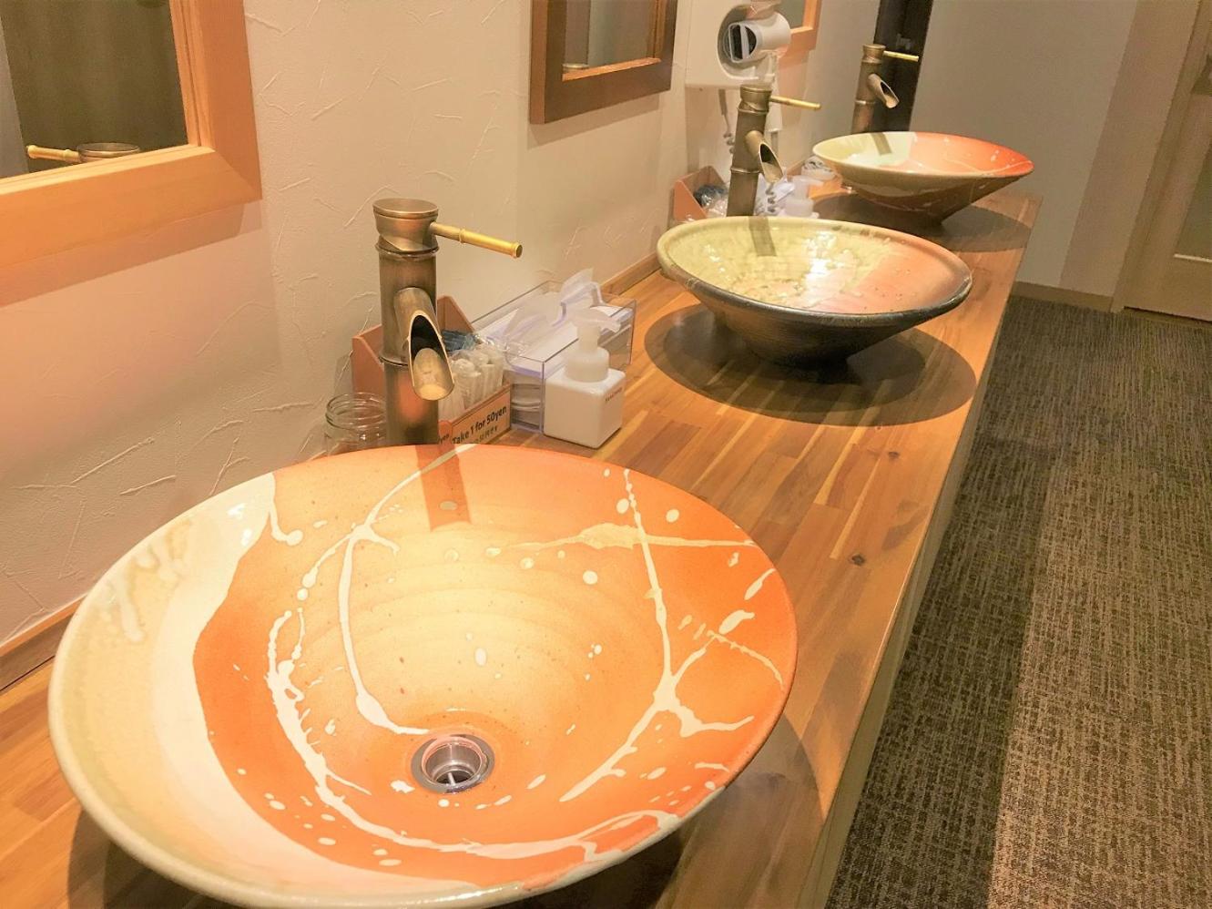 Budget Single Room with Shared Bathroom photo 2
