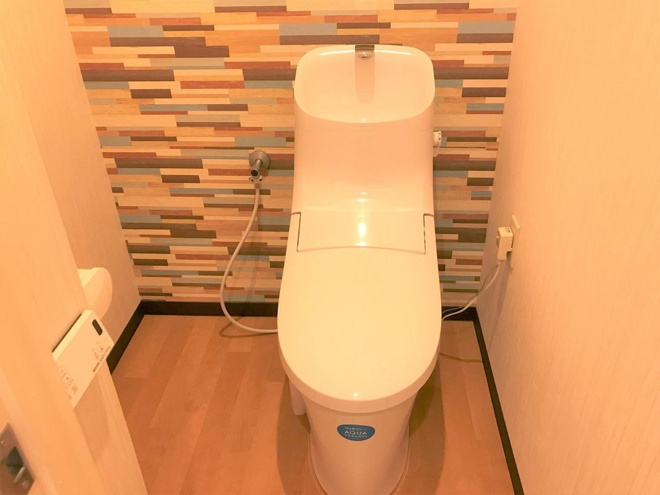 Capsule Double Bed in Mixed Dormitory Room with Shared Bathroom photo 2