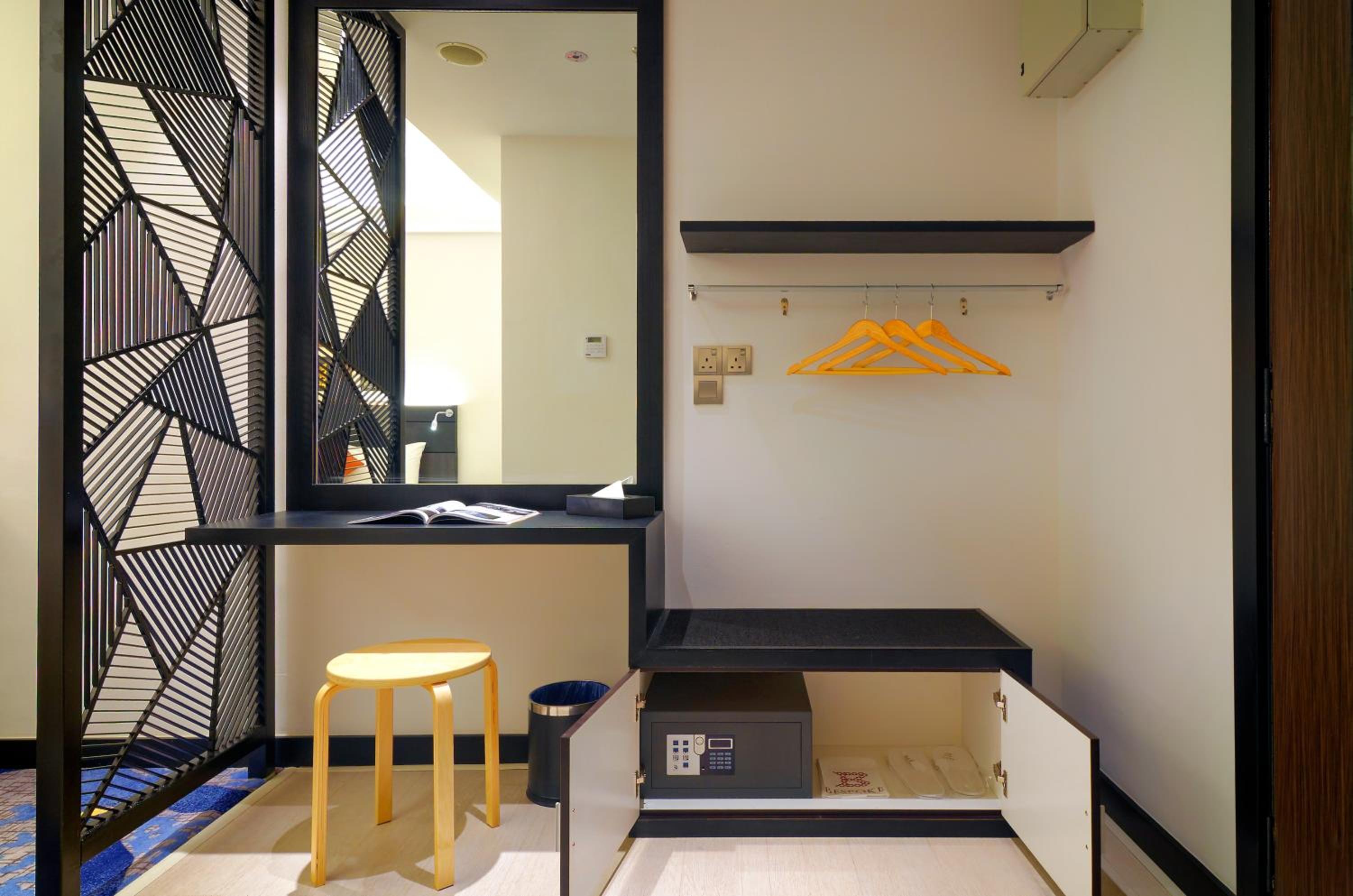 Deluxe Double or Twin Room photo 3