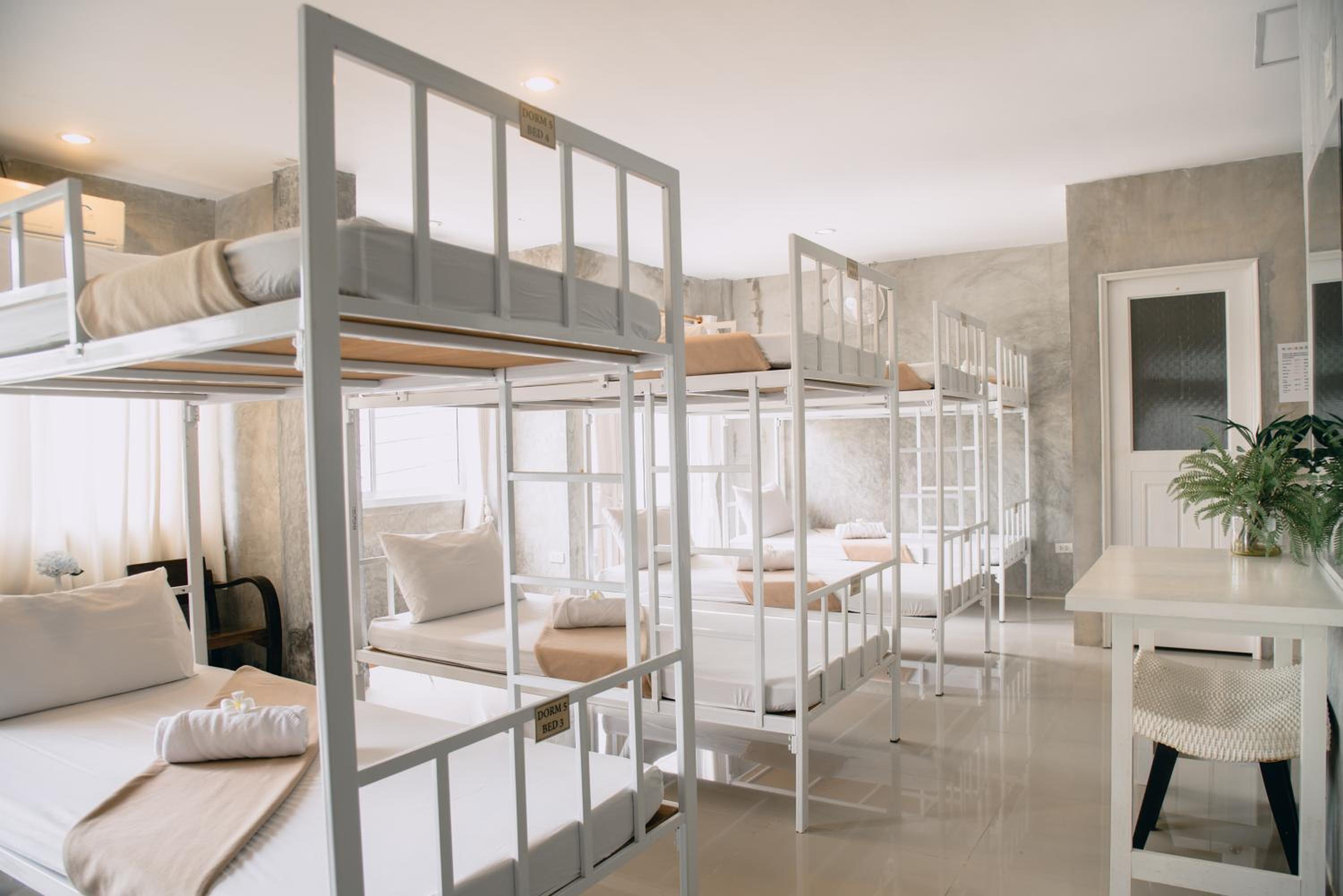 Bed in 10-Bed Mixed Dormitory Room photo 2