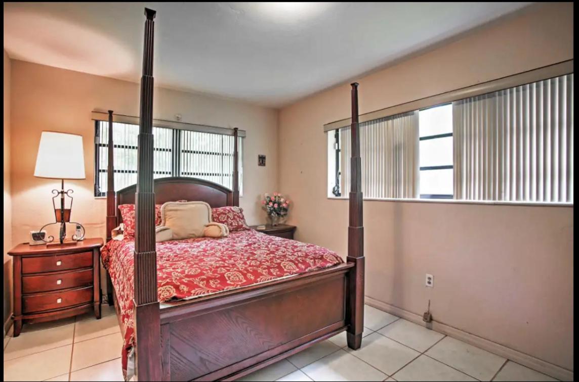 Three-Bedroom House photo 1